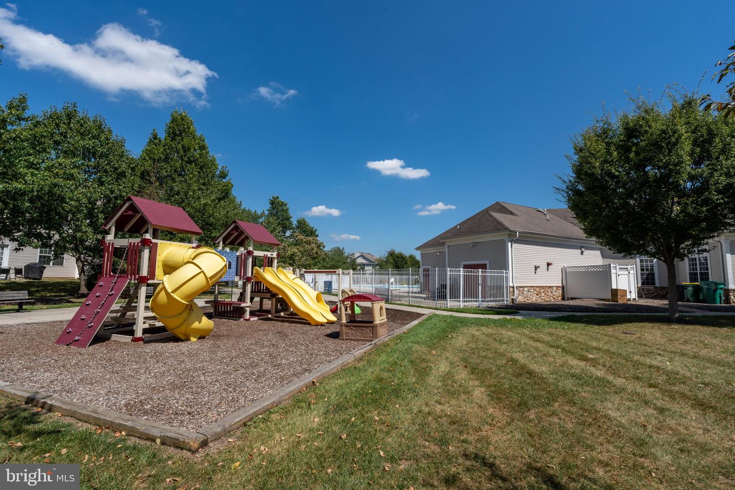 Pennington, New Jersey, 08534, United States, 3 Bedrooms Bedrooms, ,3 BathroomsBathrooms,Residential,For Sale,1939731