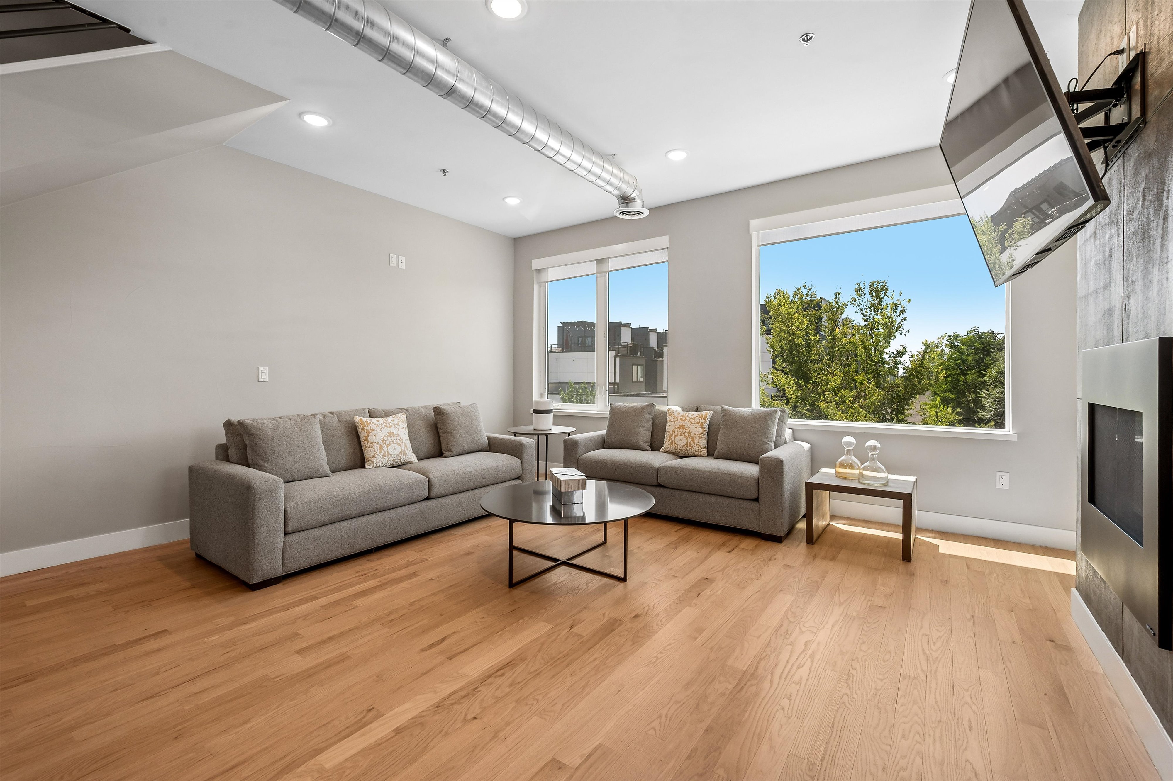  Condo Perched Above Jefferson Park with Rooftop Deck - 物件實景