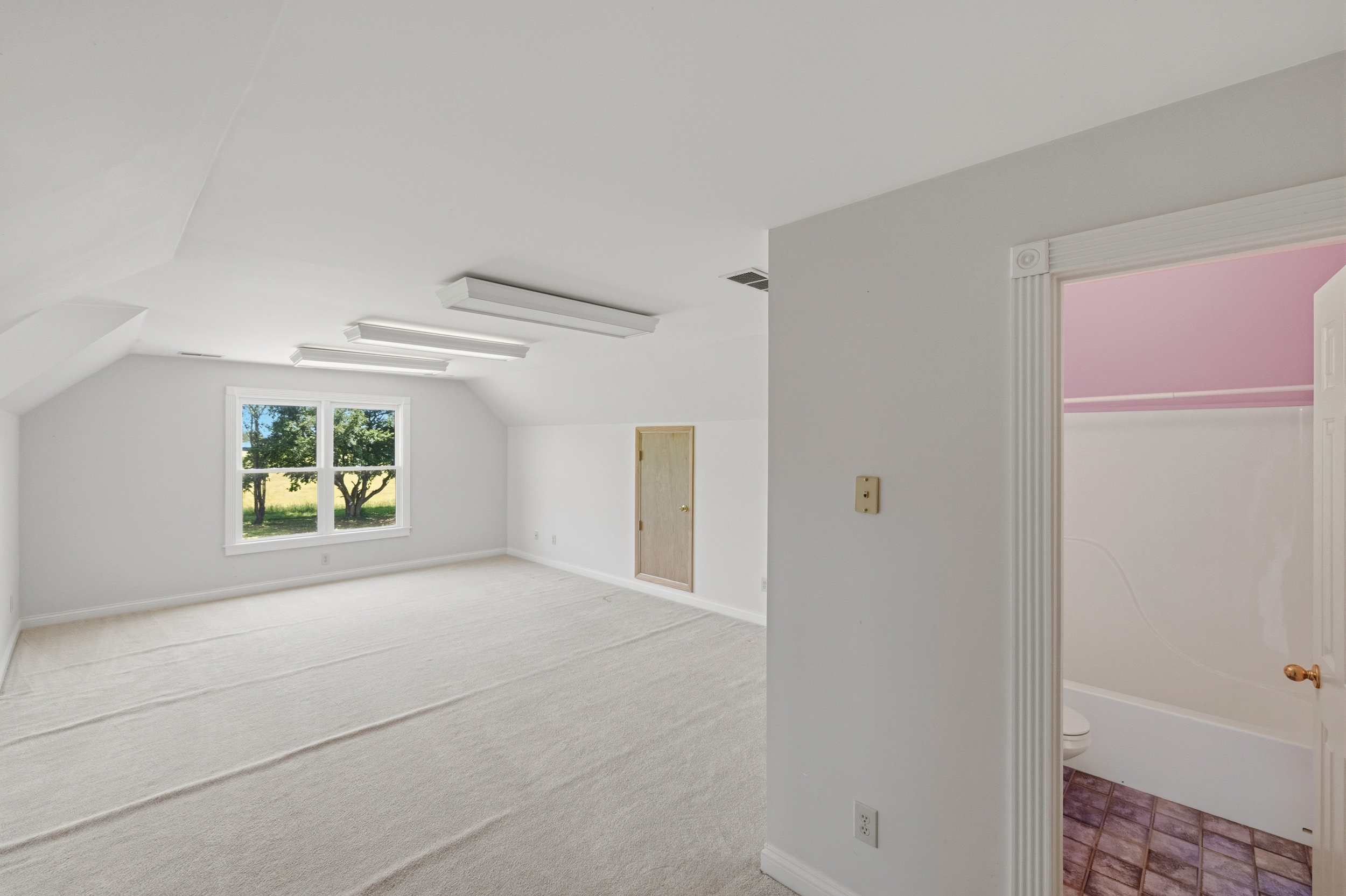  5650 Russell Cave Road - 物件實景