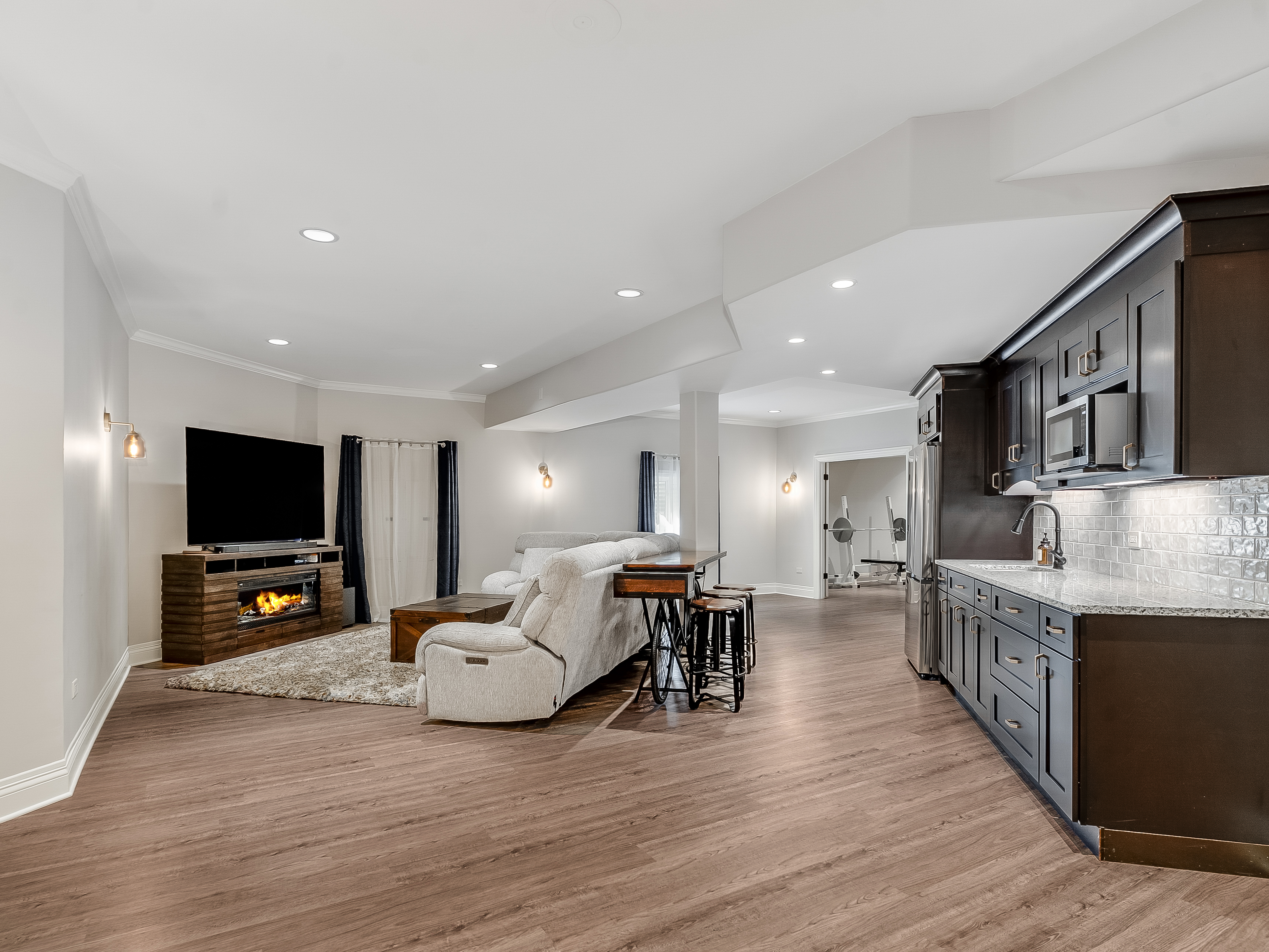  Experience Exceptional Luxury Living in Naperville