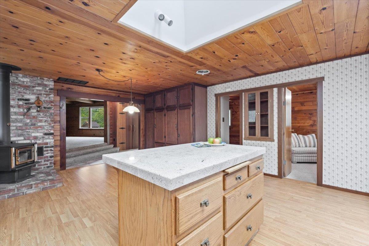 Grass Valley, California, 95945, United States, 3 Bedrooms Bedrooms, ,2 BathroomsBathrooms,Residential,For Sale,1974431