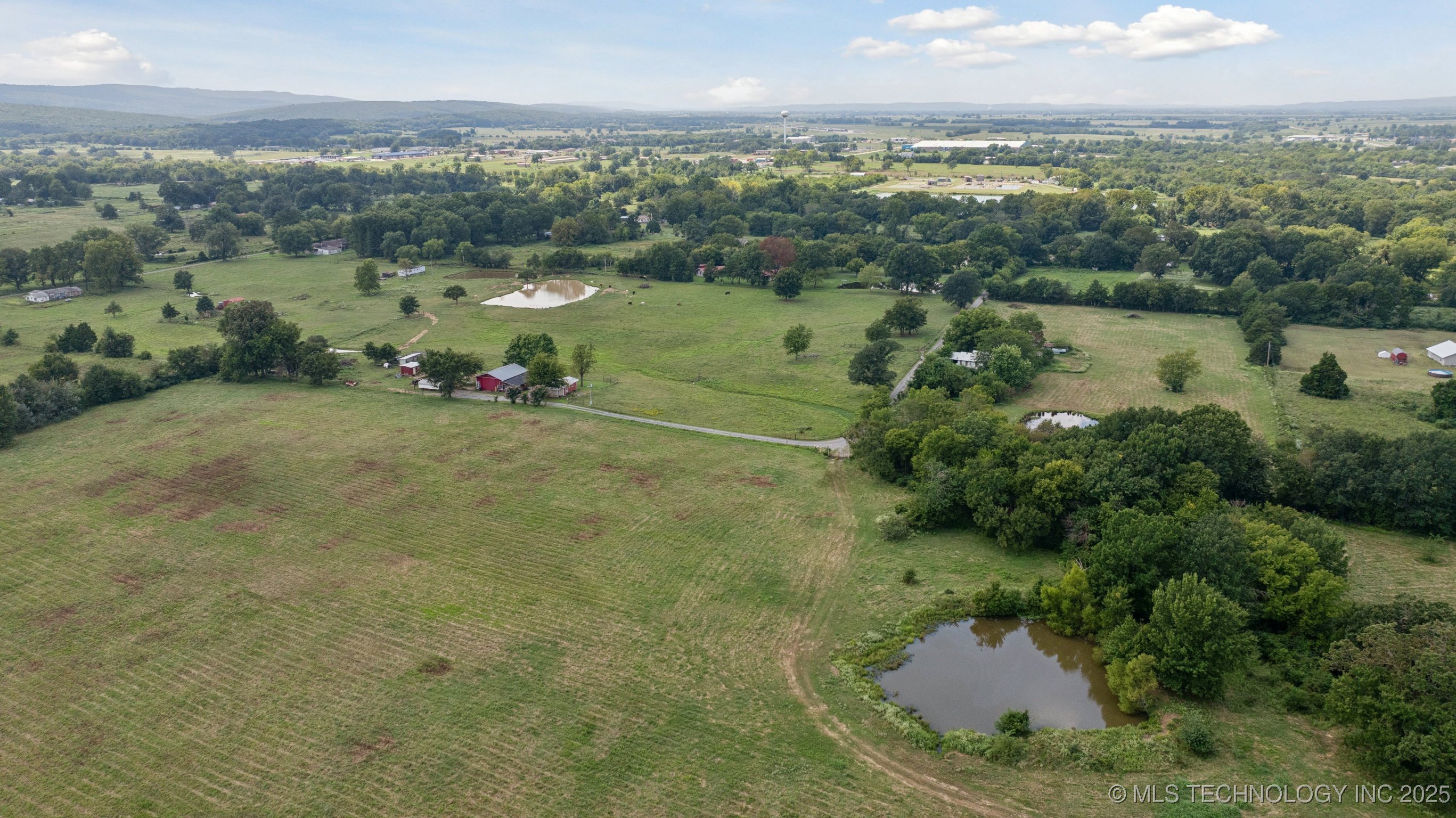 Wilburton, Oklahoma, 74578, United States, ,Residential,For Sale,1939872