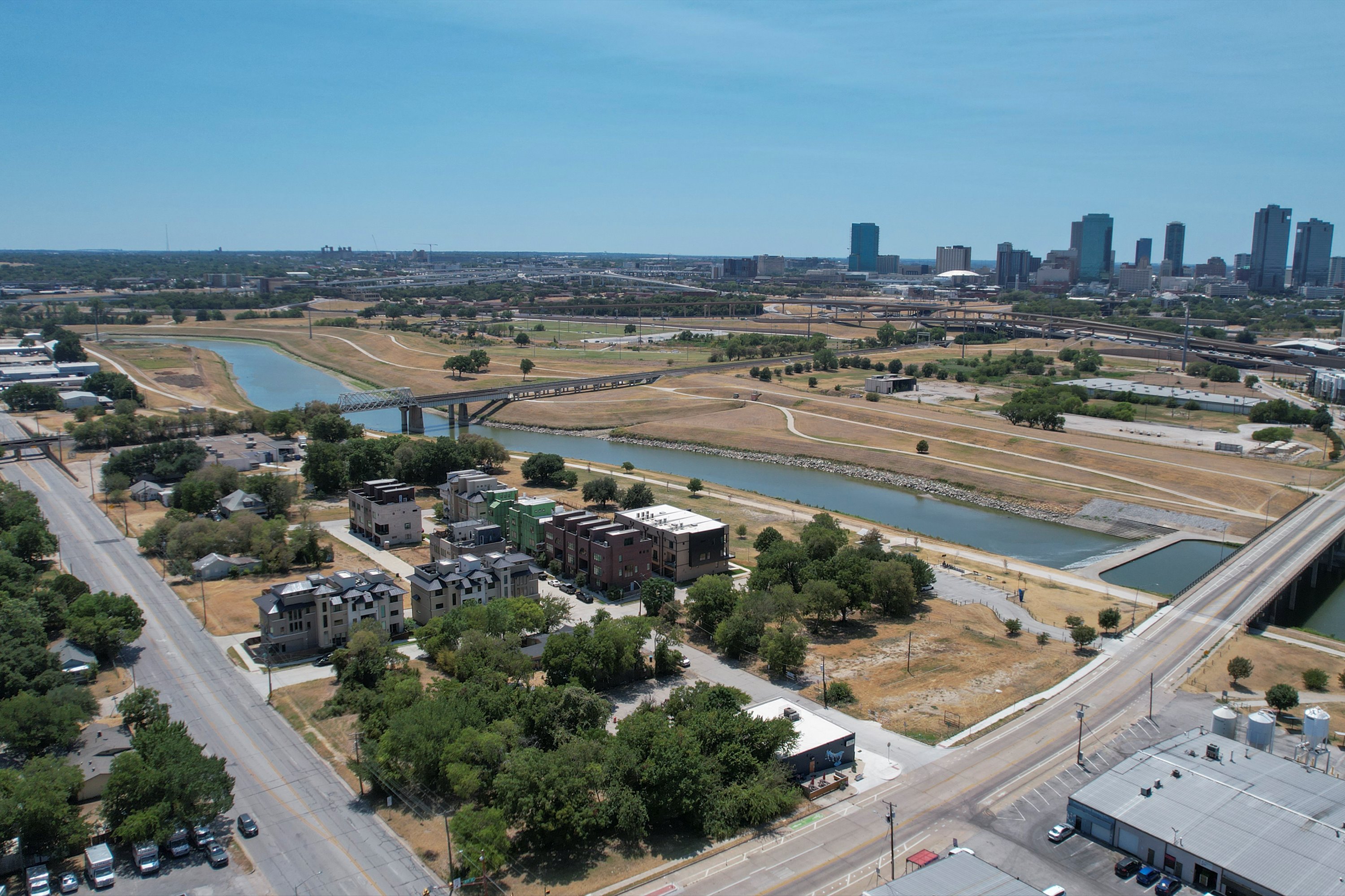  400 Vista Buena Trail, Fort Worth, TX, 76111 - 物件實景