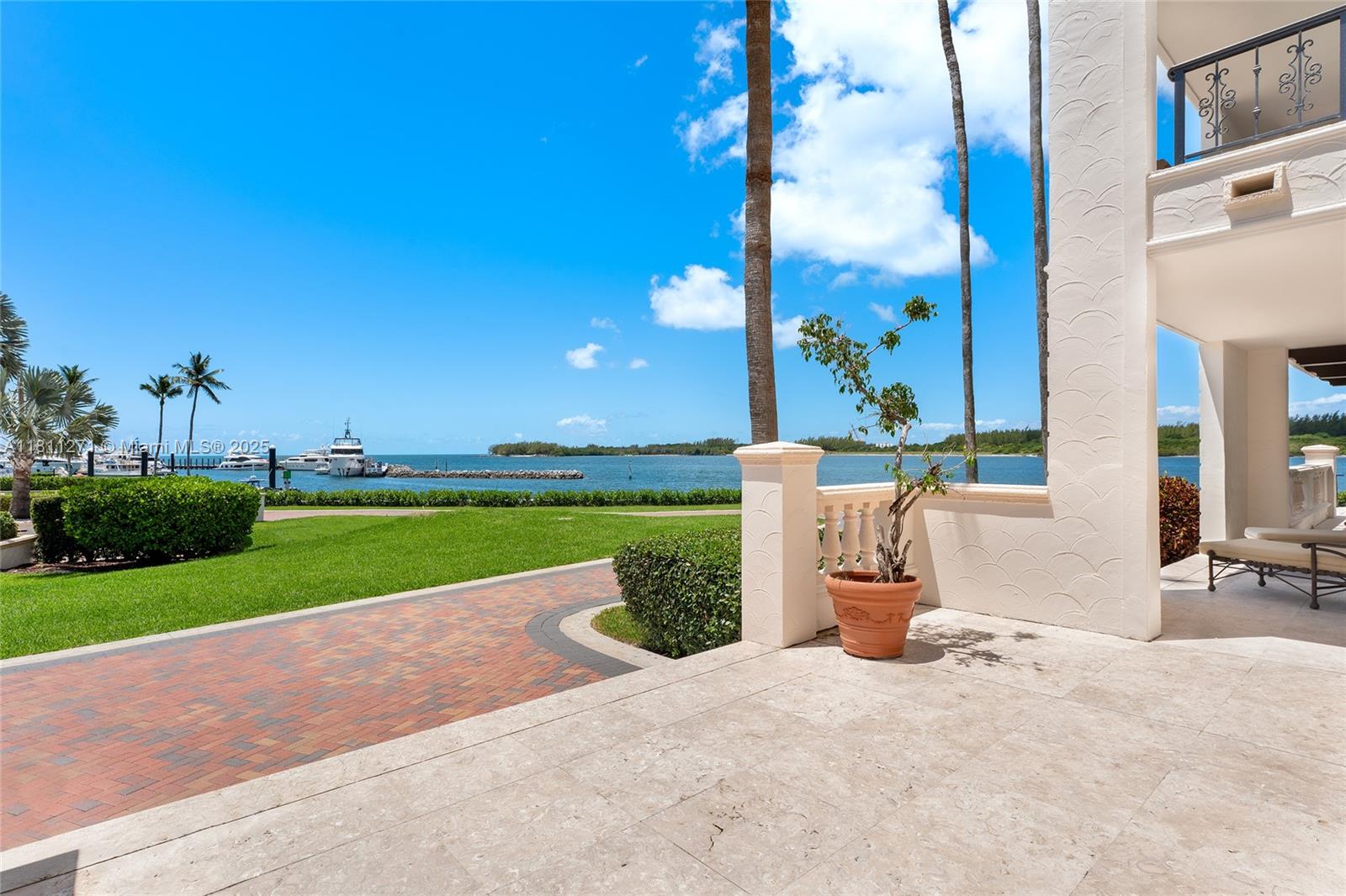 Miami Beach, Florida, 33109, United States, 4 Bedrooms Bedrooms, ,4 BathroomsBathrooms,Residential,For Sale,1837021