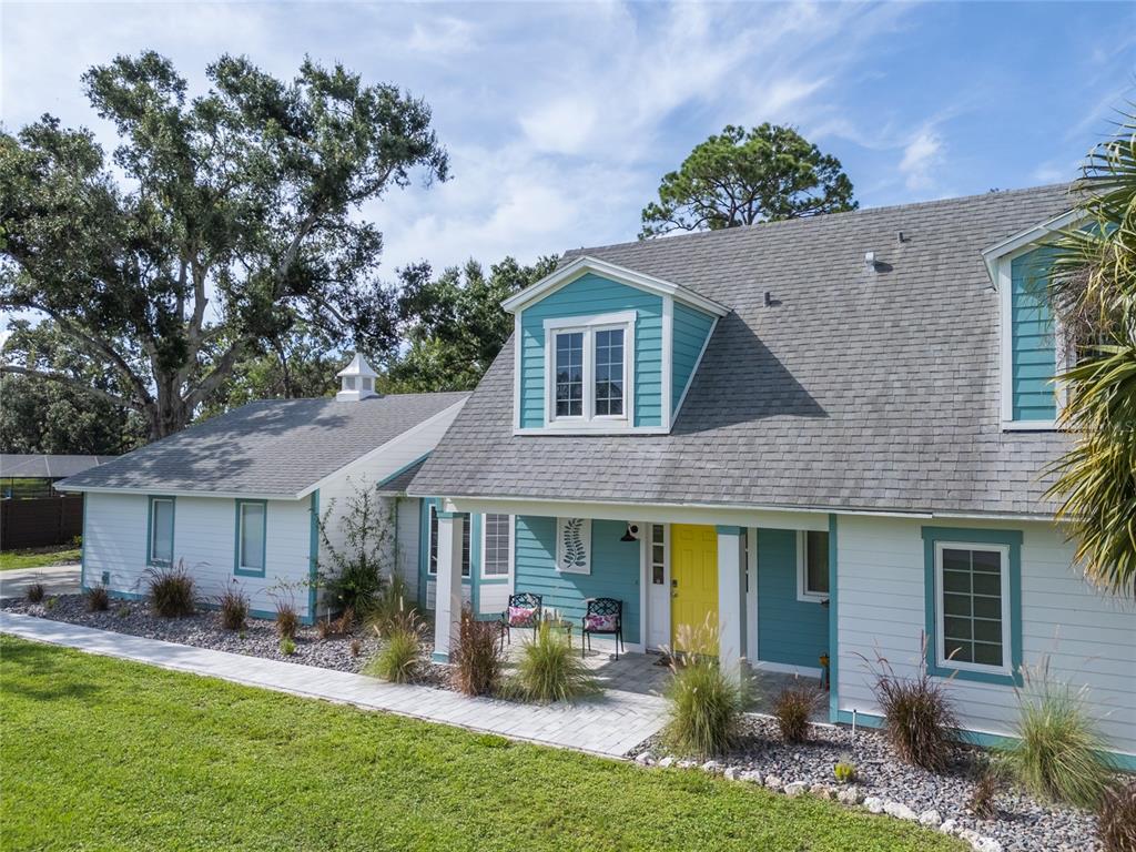 Sarasota, Florida, 34243, United States, 3 Bedrooms Bedrooms, ,4 BathroomsBathrooms,Residential,For Sale,1941793