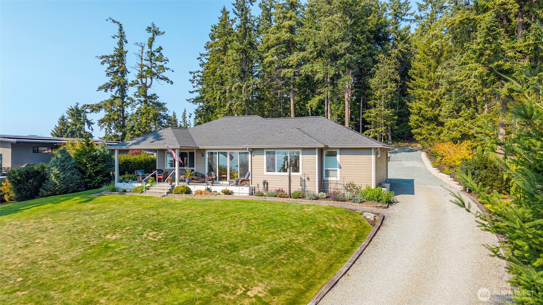 La Conner, Washington, 98257, United States, 2 Bedrooms Bedrooms, ,4 BathroomsBathrooms,Residential,For Sale,1951014