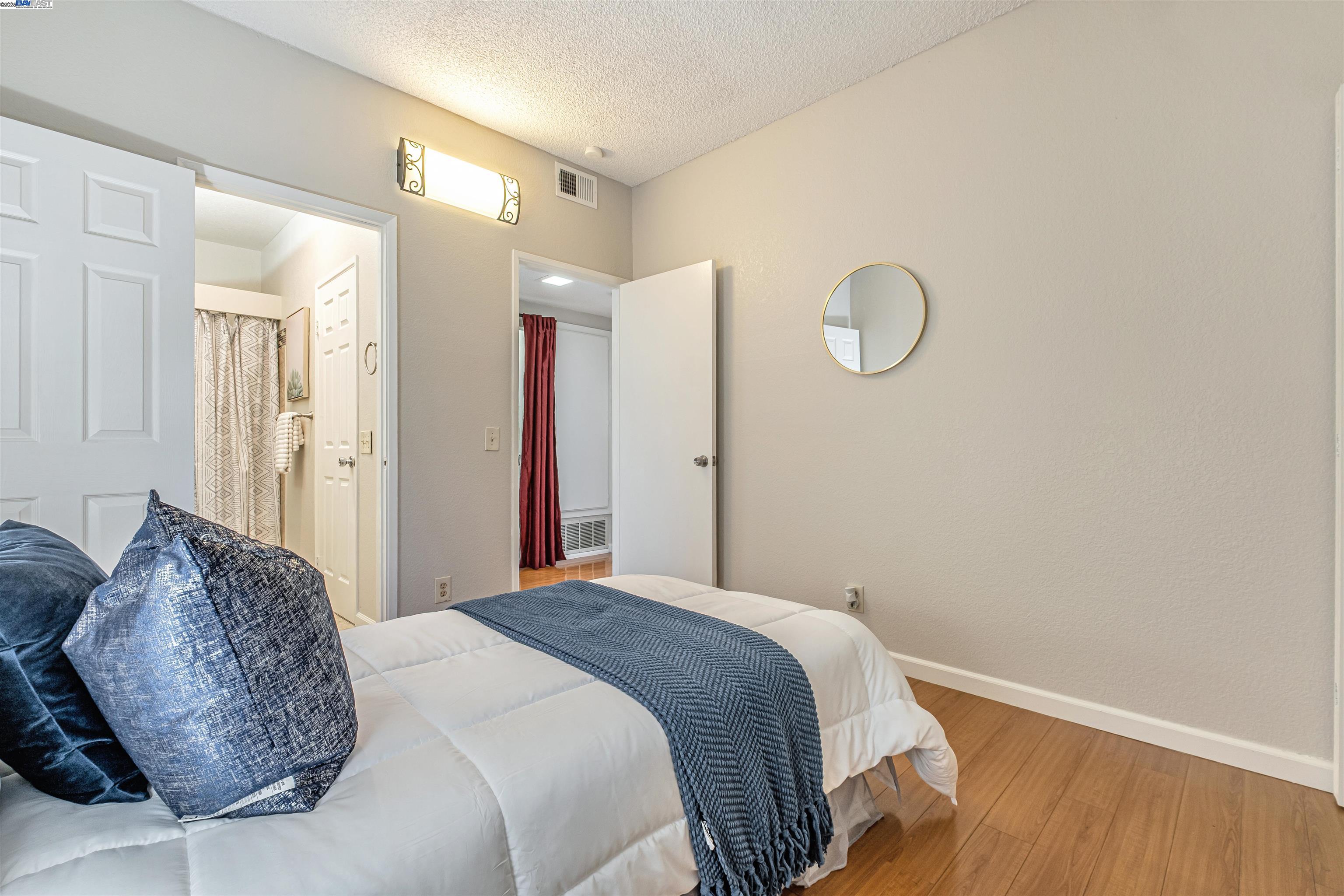 Fremont, California, 94536, United States, 2 Bedrooms Bedrooms, ,2 BathroomsBathrooms,Residential,For Sale,1911508