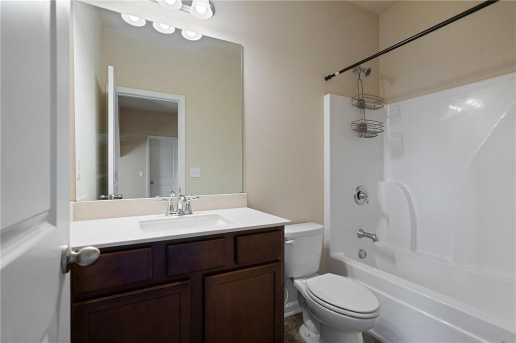 Cumming, Georgia, 30040, United States, 5 Bedrooms Bedrooms, ,4 BathroomsBathrooms,Residential,For Sale,1979728