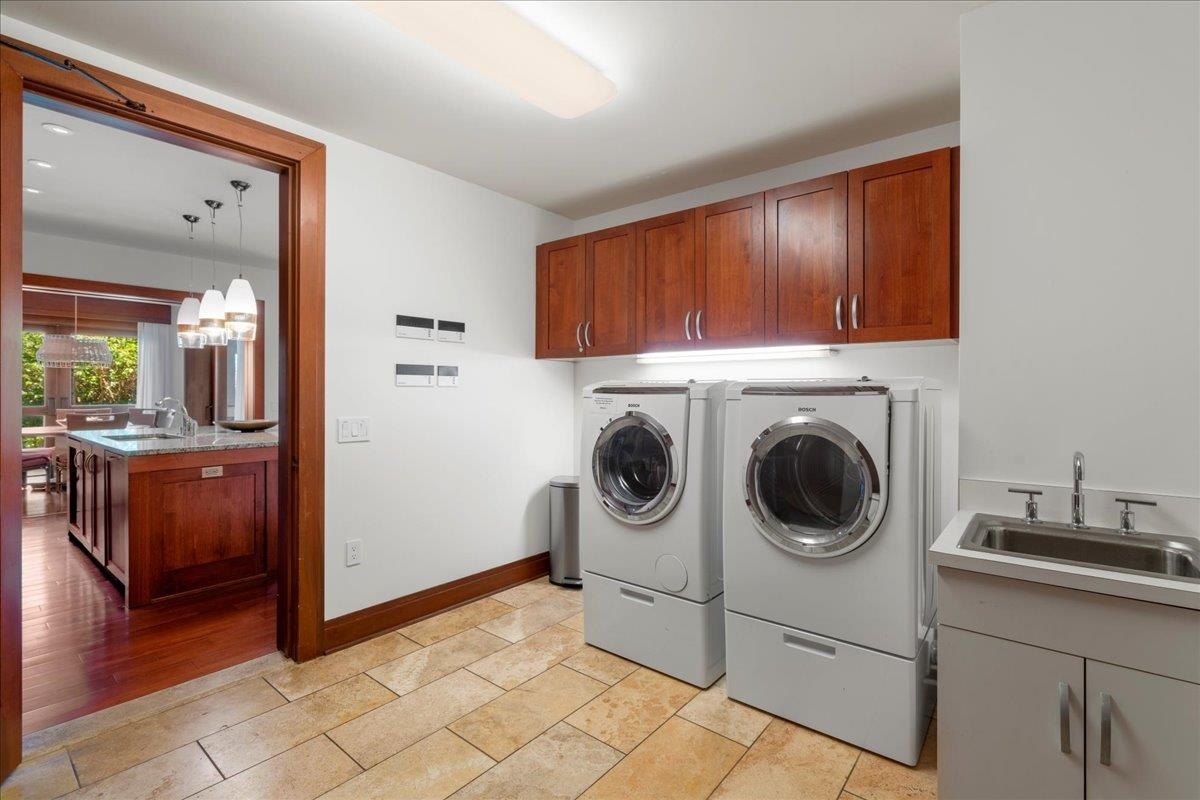 Lahaina, Hawaii, 96761, United States, 3 Bedrooms Bedrooms, ,4 BathroomsBathrooms,Residential,For Sale,1827388