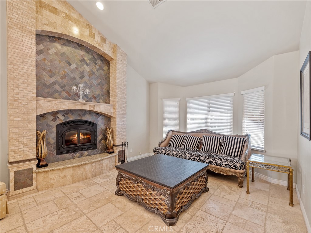 Victorville, California, 92395, United States, 4 Bedrooms Bedrooms, ,3 BathroomsBathrooms,Residential,For Sale,1991759