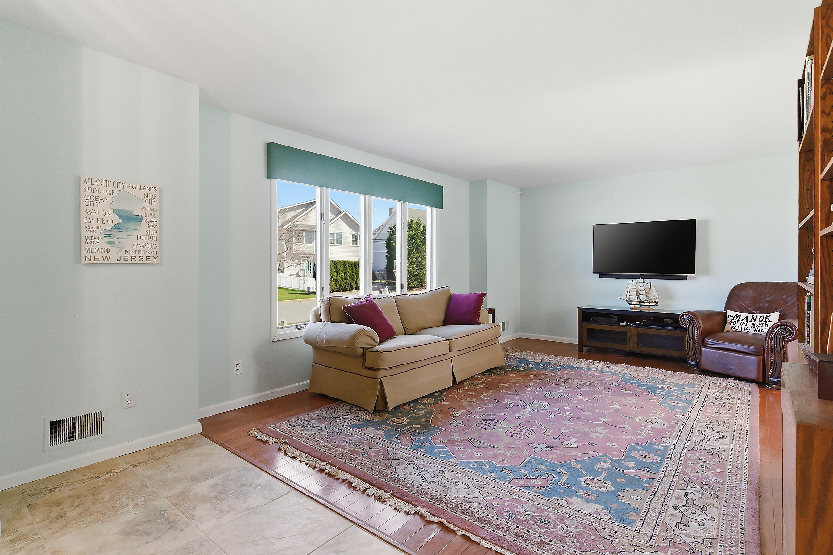  Spacious Shore Colonial in Bay Head Pointe - 物件實景