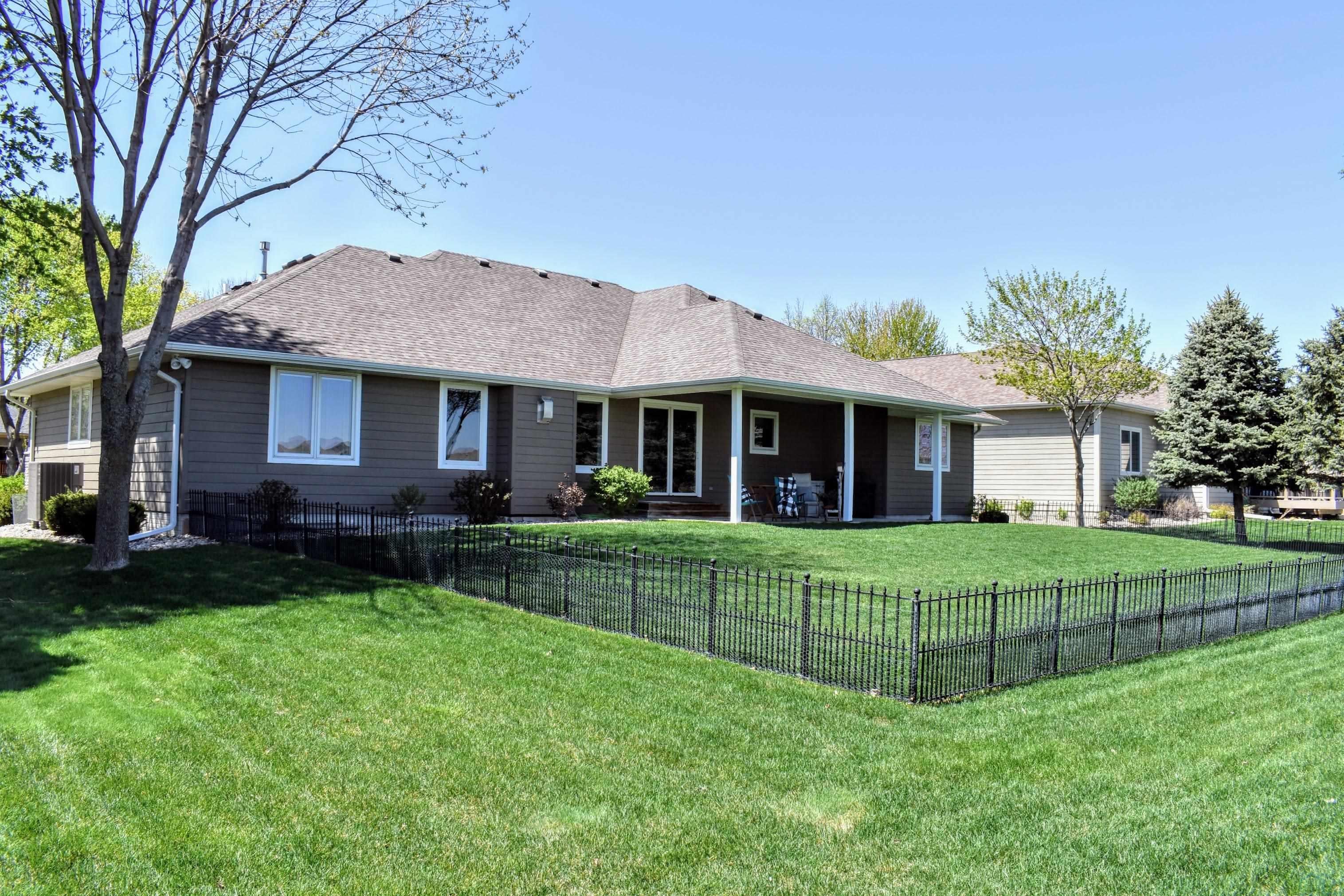 Dakota Dunes, South Dakota, 57049, United States, 4 Bedrooms Bedrooms, ,3 BathroomsBathrooms,Residential,For Sale,2033503