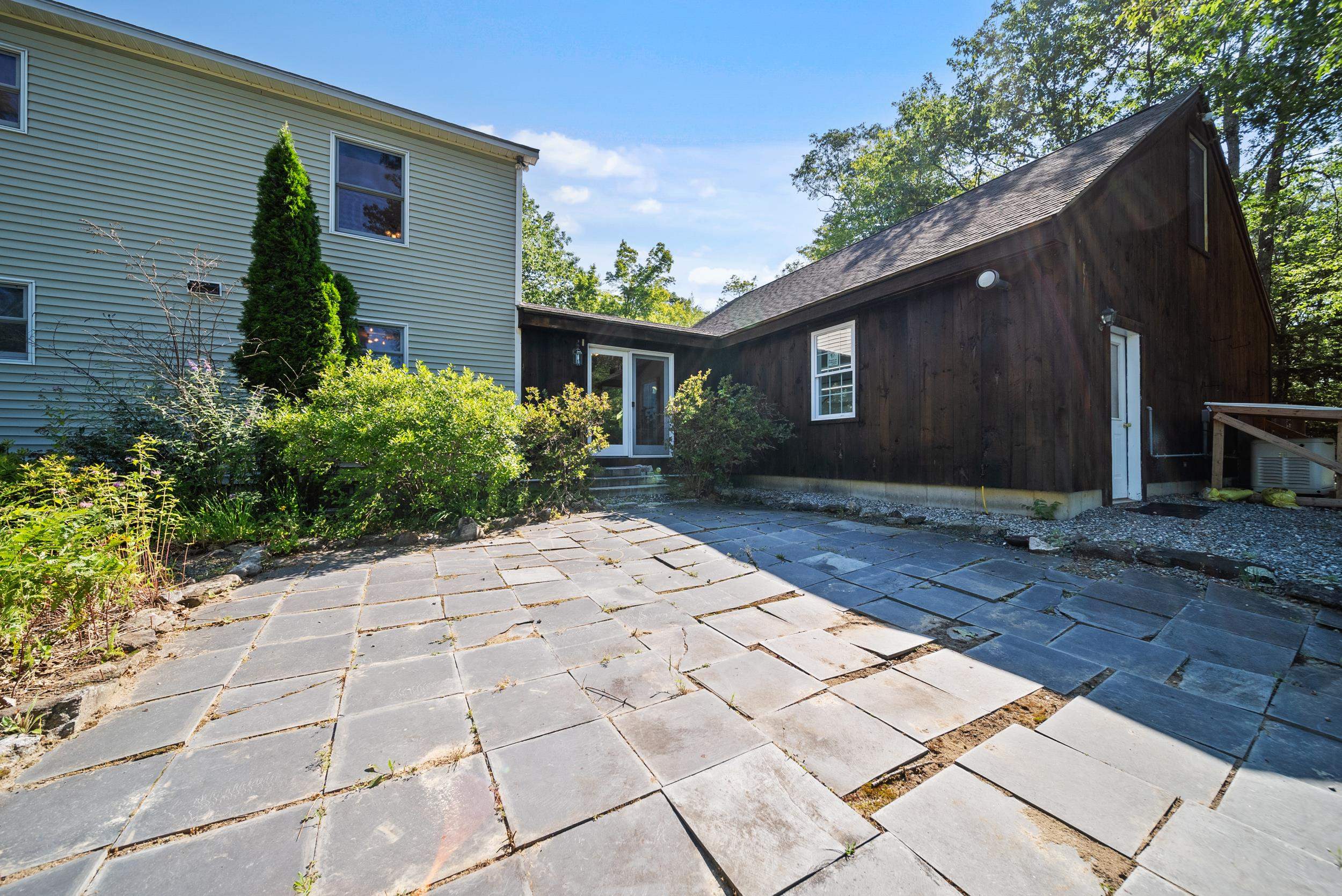 Lyndeborough, New Hampshire, 03082, United States, 3 Bedrooms Bedrooms, ,2 BathroomsBathrooms,Residential,For Sale,1917291