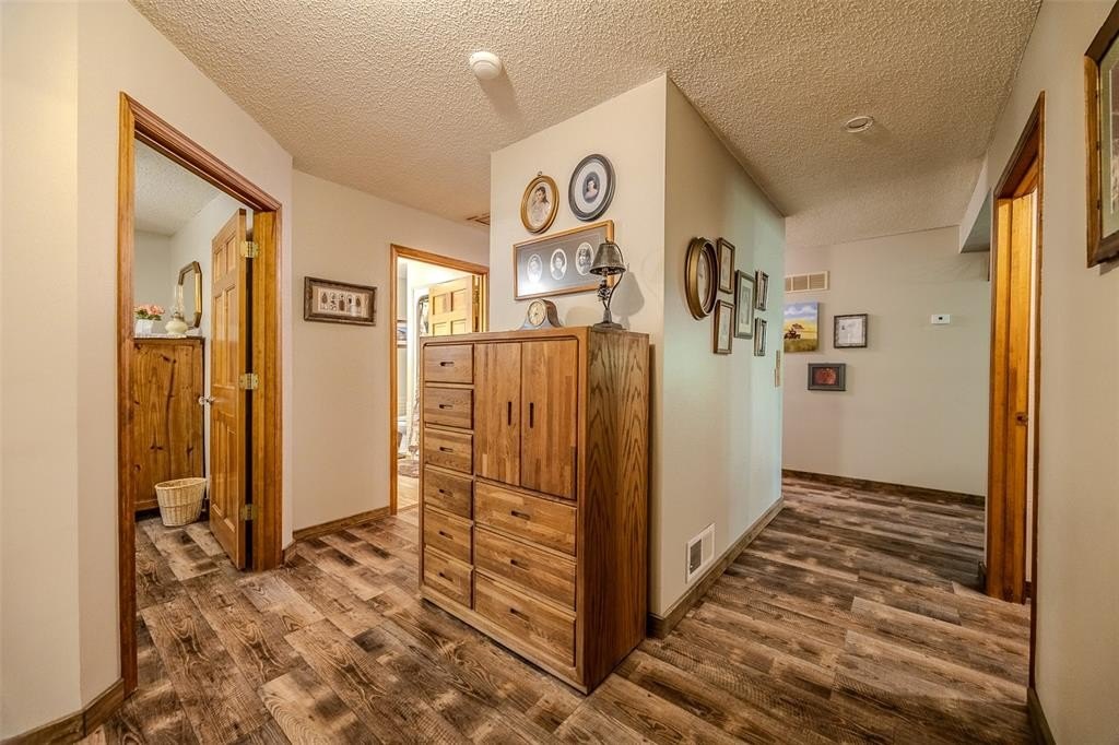 Urbana, Missouri, 65767, United States, 5 Bedrooms Bedrooms, ,4 BathroomsBathrooms,Residential,For Sale,1851017