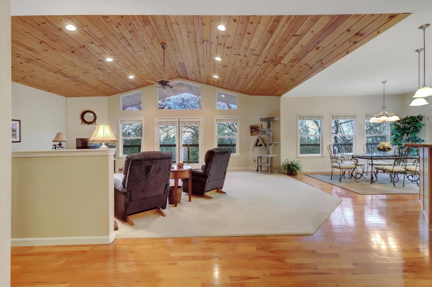 Grass Valley, California, 95949, United States, 3 Bedrooms Bedrooms, ,2 BathroomsBathrooms,Residential,For Sale,1707407