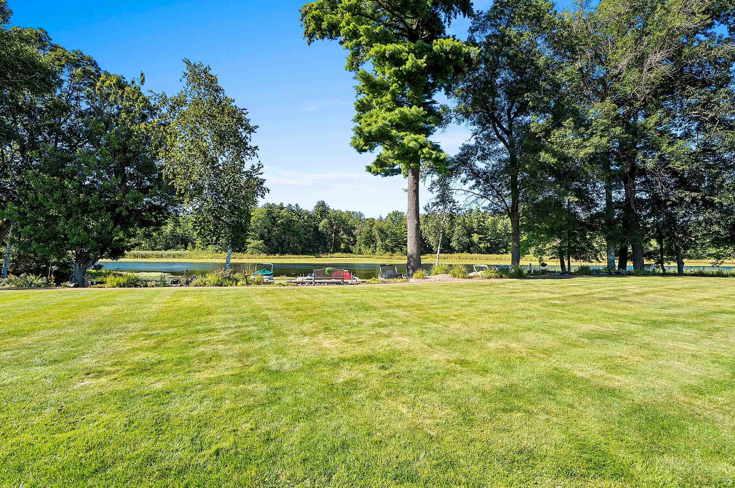 SHAWANO, Wisconsin, 54166, United States, 3 Bedrooms Bedrooms, ,3 BathroomsBathrooms,Residential,For Sale,1940998