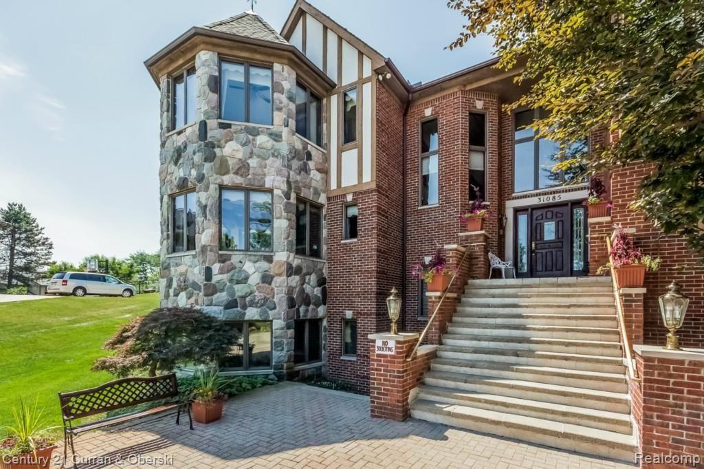 Farmington Hills, Michigan, 48331, United States, 6 Bedrooms Bedrooms, ,7 BathroomsBathrooms,Residential,For Sale,1914340