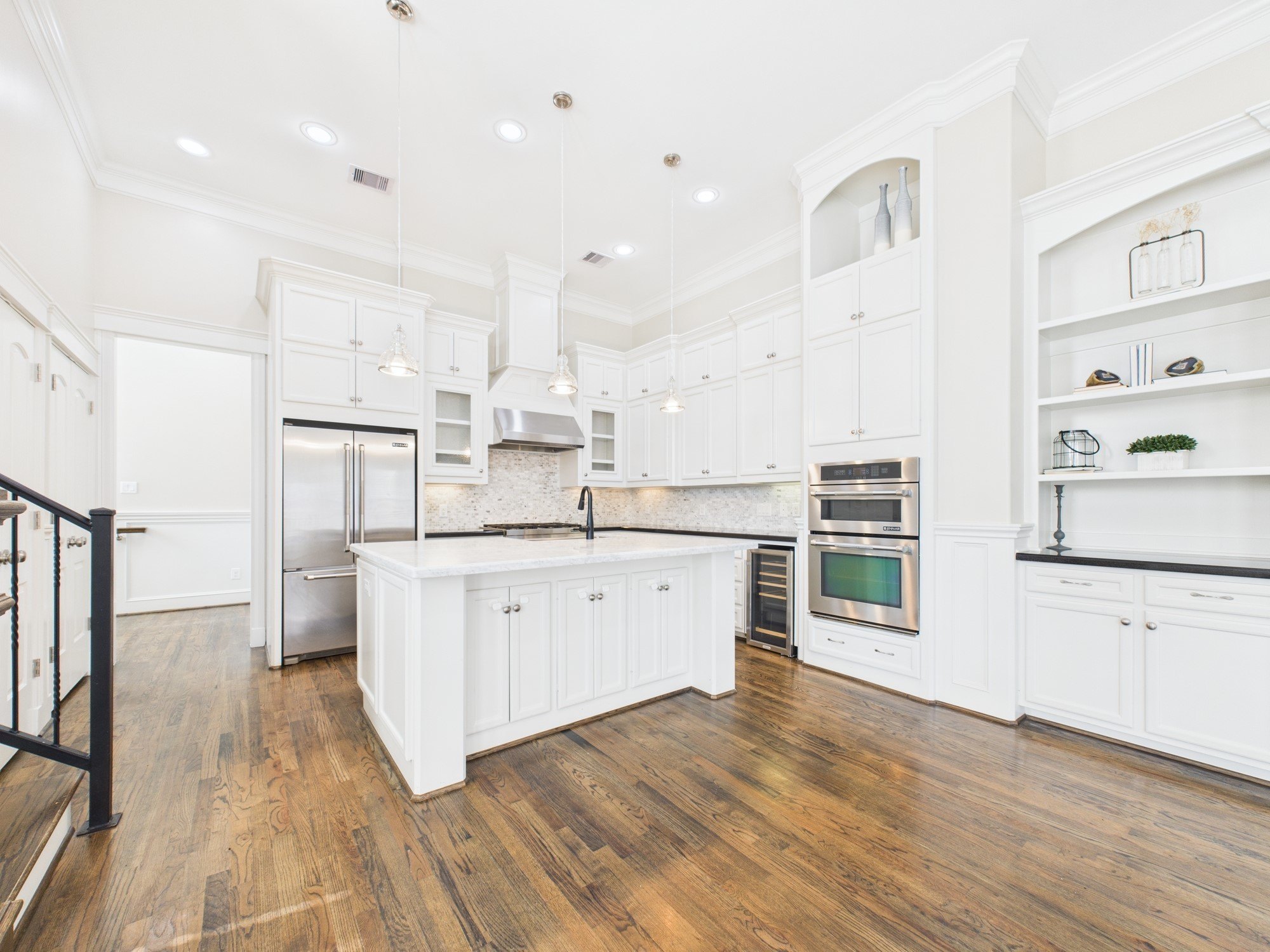 Houston, Texas, 77007, United States, 3 Bedrooms Bedrooms, ,4 BathroomsBathrooms,Residential,For Sale,1990777