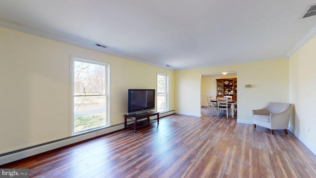 Lumberton, New Jersey, 08048, United States, 5 Bedrooms Bedrooms, ,4 BathroomsBathrooms,Residential,For Sale,2030815