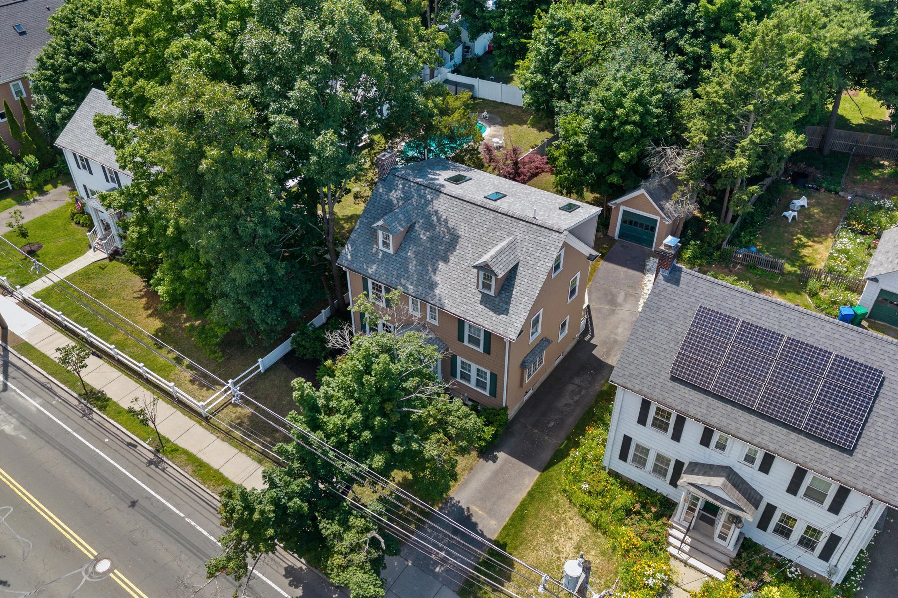  Beautiful Colonial in Auburndale - 物件實景