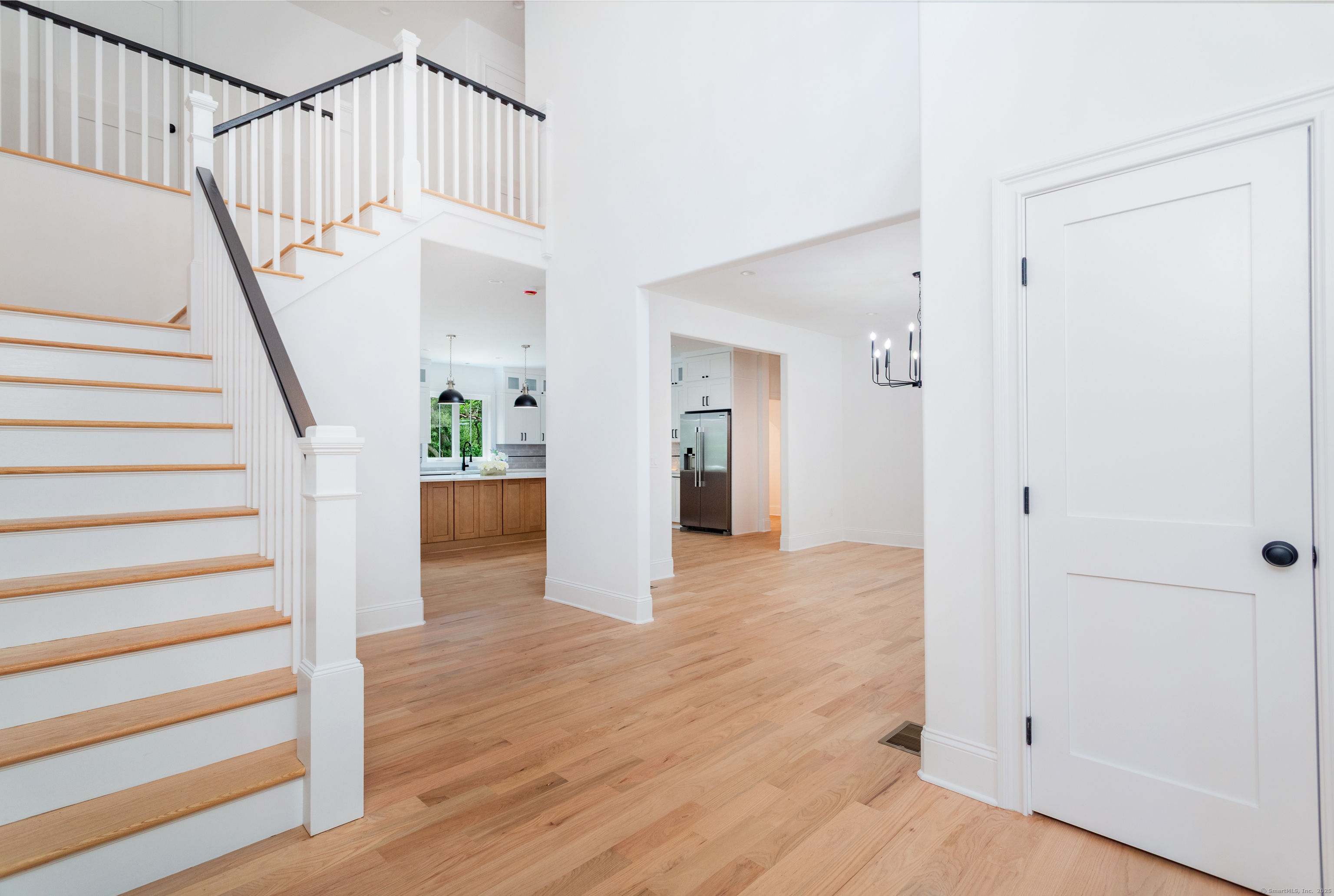 Stratford, Connecticut, 06614, United States, 4 Bedrooms Bedrooms, ,3 BathroomsBathrooms,Residential,For Sale,1906803