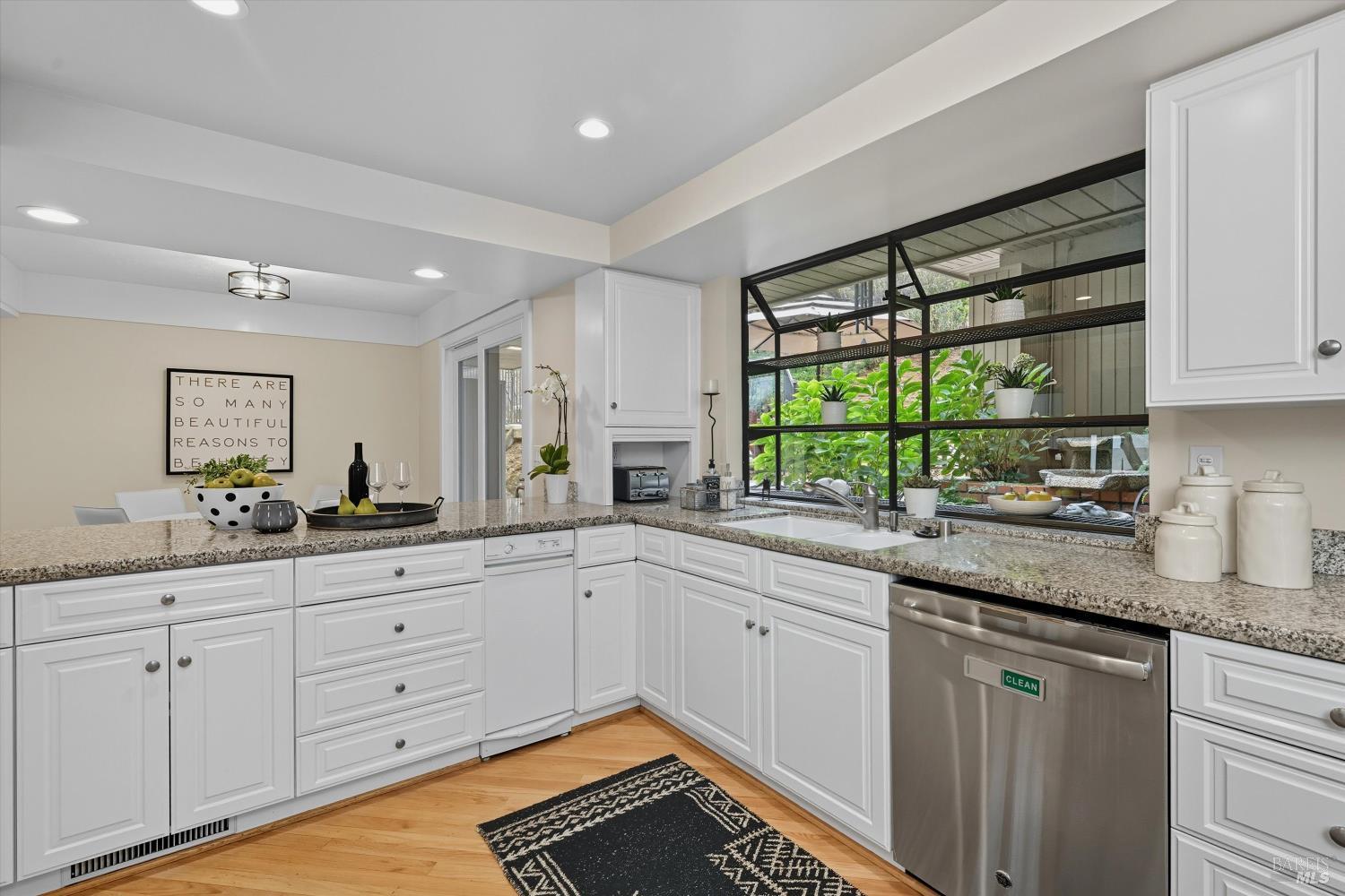 Napa, California, 94558, United States, 3 Bedrooms Bedrooms, ,3 BathroomsBathrooms,Residential,For Sale,1991086