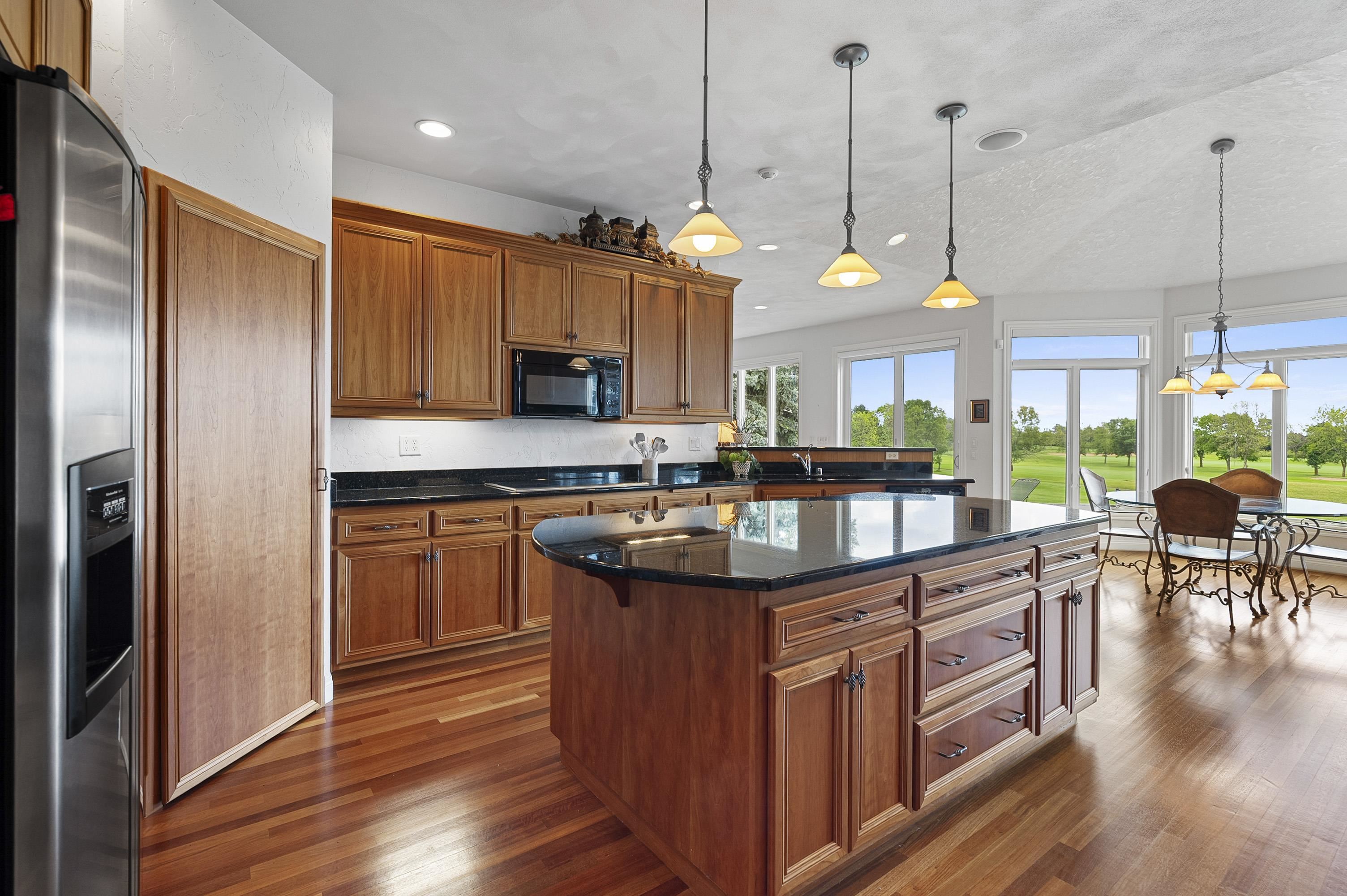 NEENAH, Wisconsin, 54956, United States, 3 Bedrooms Bedrooms, ,3 BathroomsBathrooms,Residential,For Sale,1927222