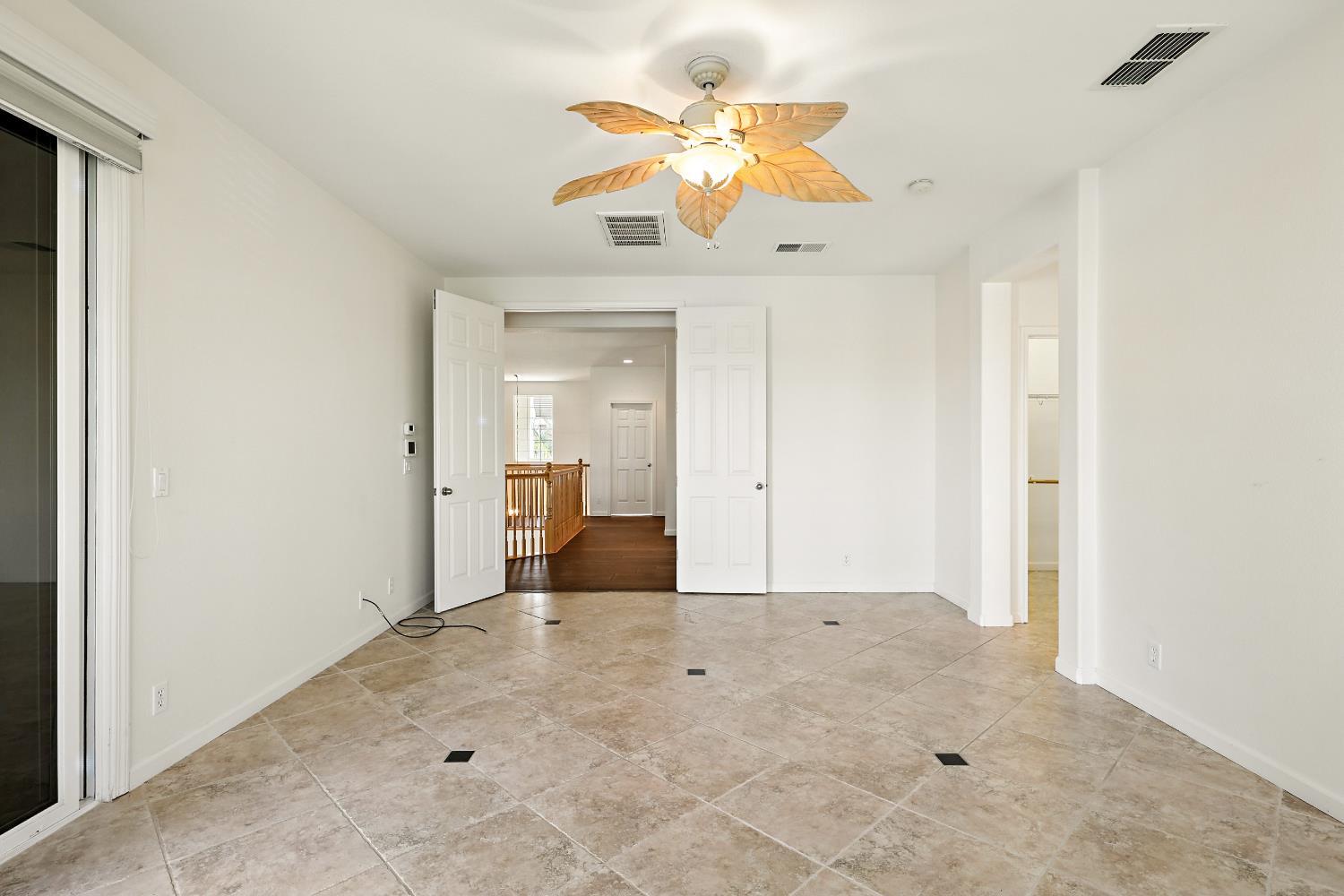 Chowchilla, California, 93610, United States, 5 Bedrooms Bedrooms, ,4 BathroomsBathrooms,Residential,For Sale,1982347