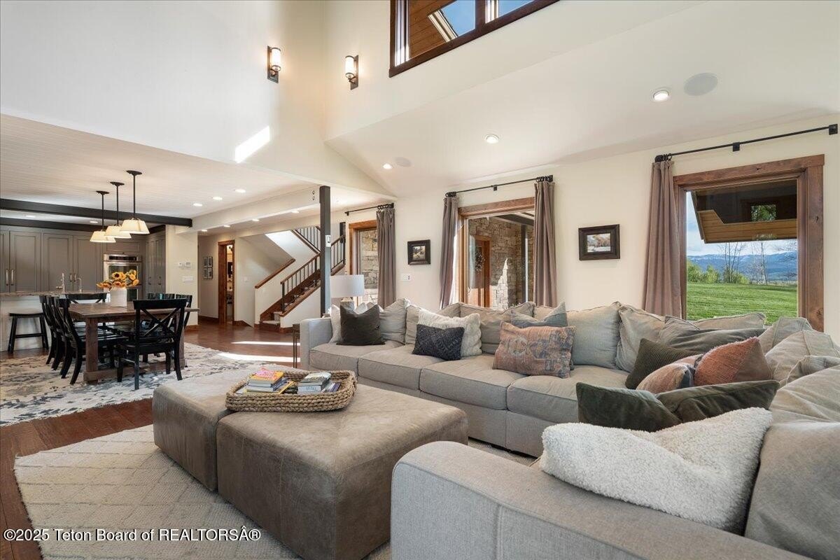 Jackson, Wyoming, 83001, United States, 5 Bedrooms Bedrooms, ,1 BathroomBathrooms,Residential,For Sale,1831130