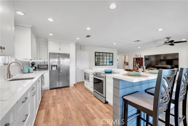 Canyon Lake, California, 92587, United States, 3 Bedrooms Bedrooms, ,2 BathroomsBathrooms,Residential,For Sale,1902645
