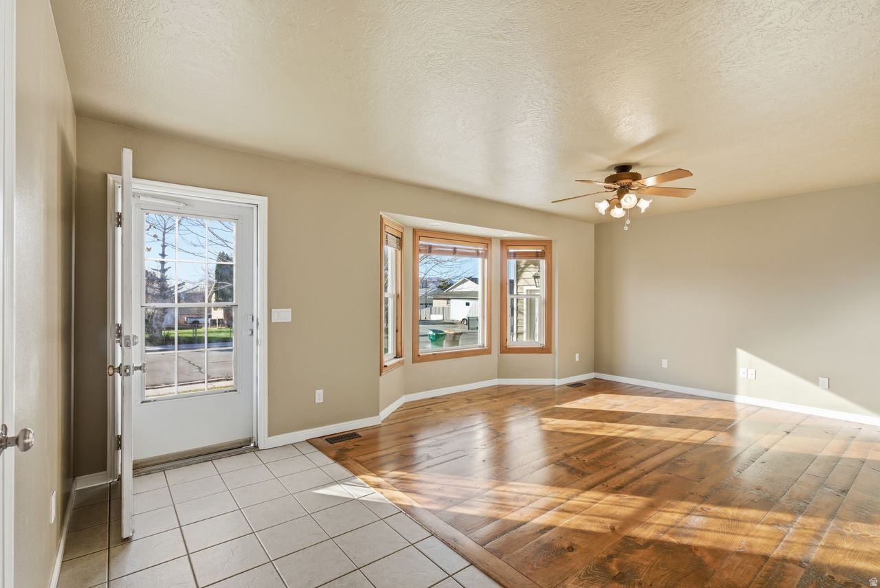 Lehi, Utah, 84043, United States, 4 Bedrooms Bedrooms, ,2 BathroomsBathrooms,Residential,For Sale,2000499