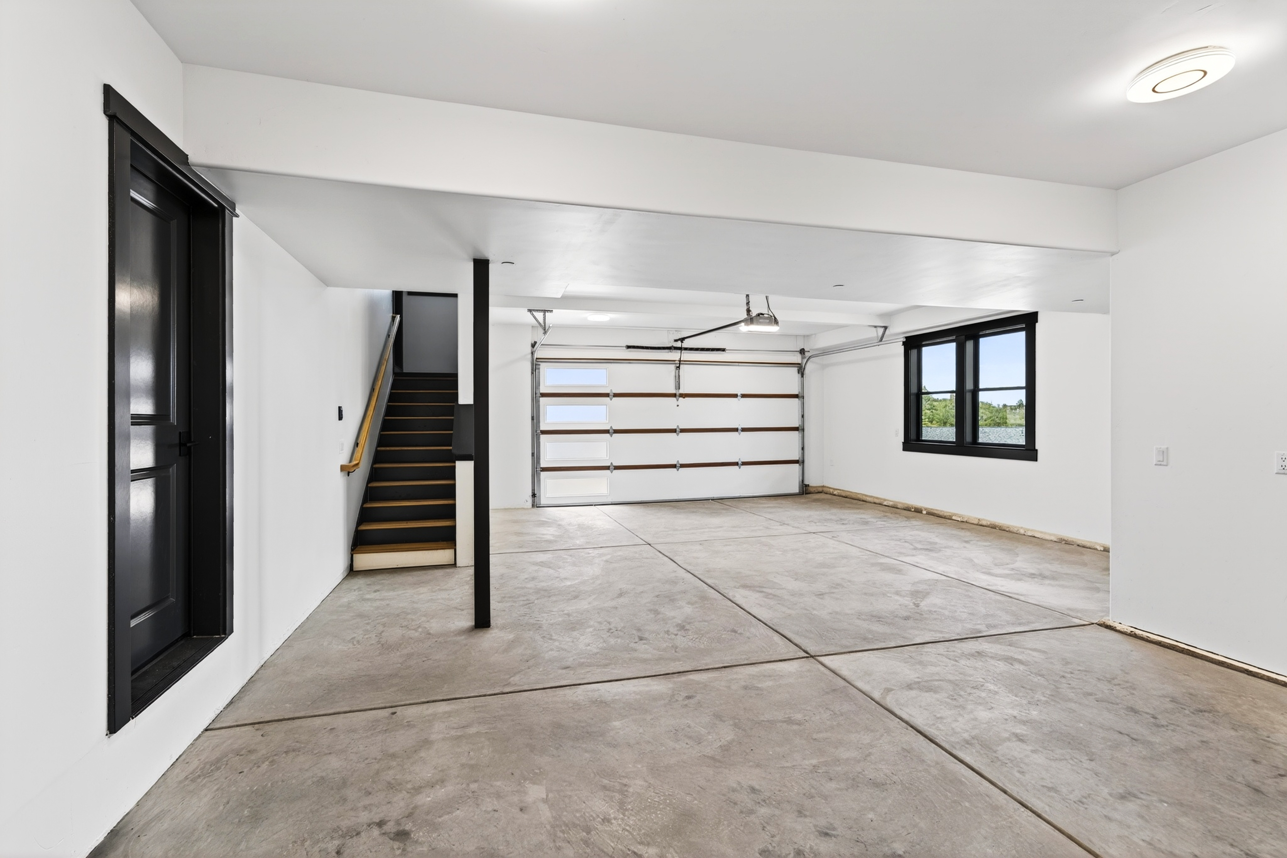  Stunning New Build - 物件實景