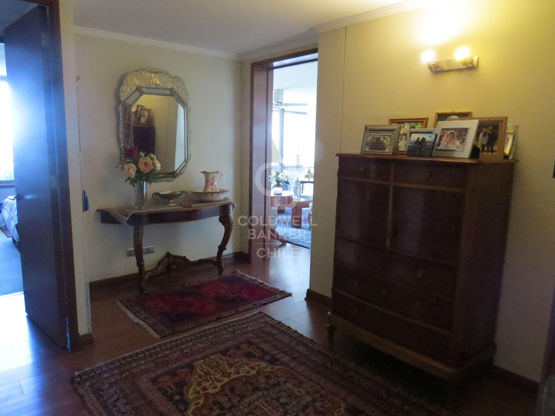 Las Condes, Chile, 3 Bedrooms Bedrooms, ,4 BathroomsBathrooms,Residential,For Sale,1877338