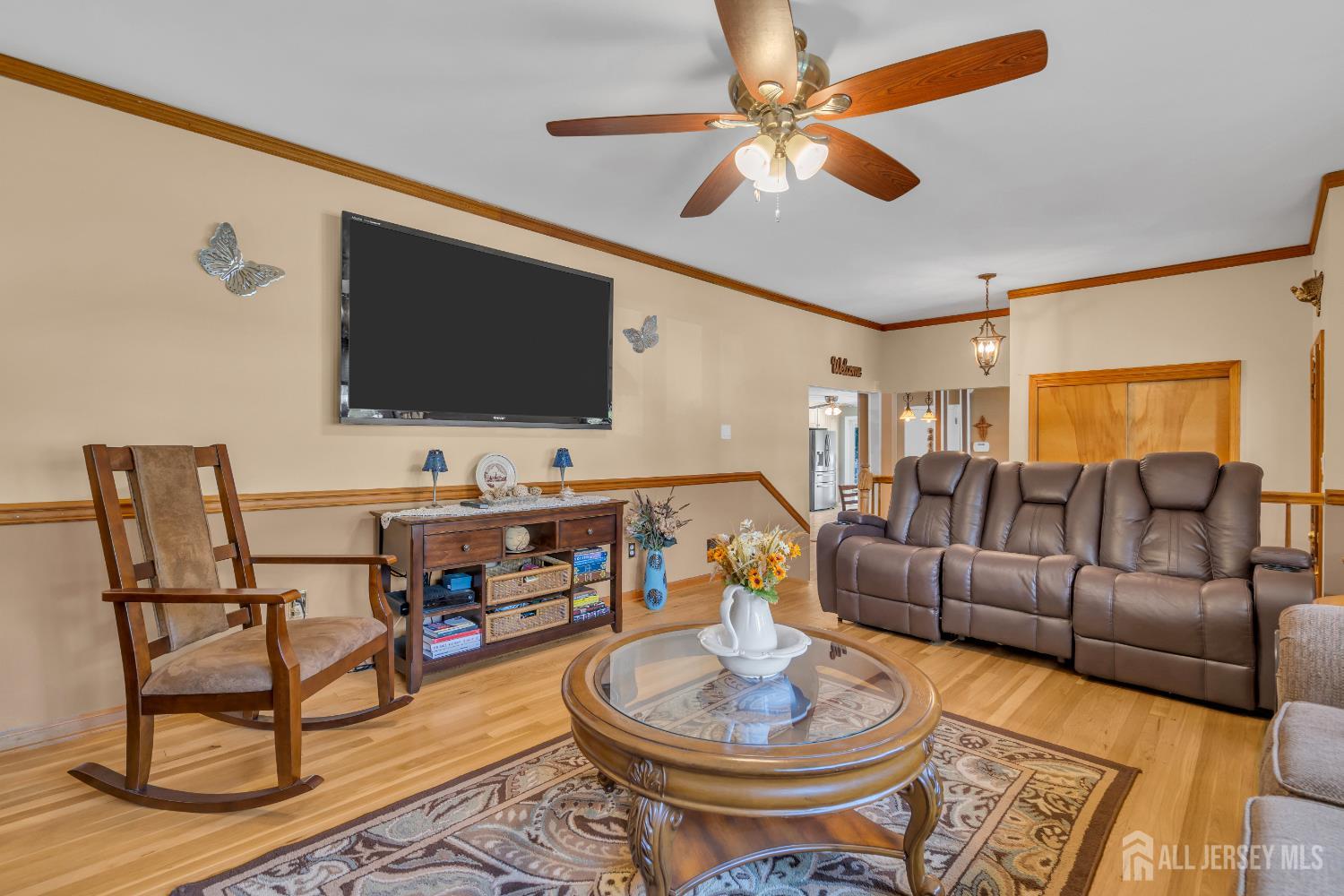 South Plainfield, New Jersey, 07080, United States, 3 Bedrooms Bedrooms, ,3 BathroomsBathrooms,Residential,For Sale,1939790