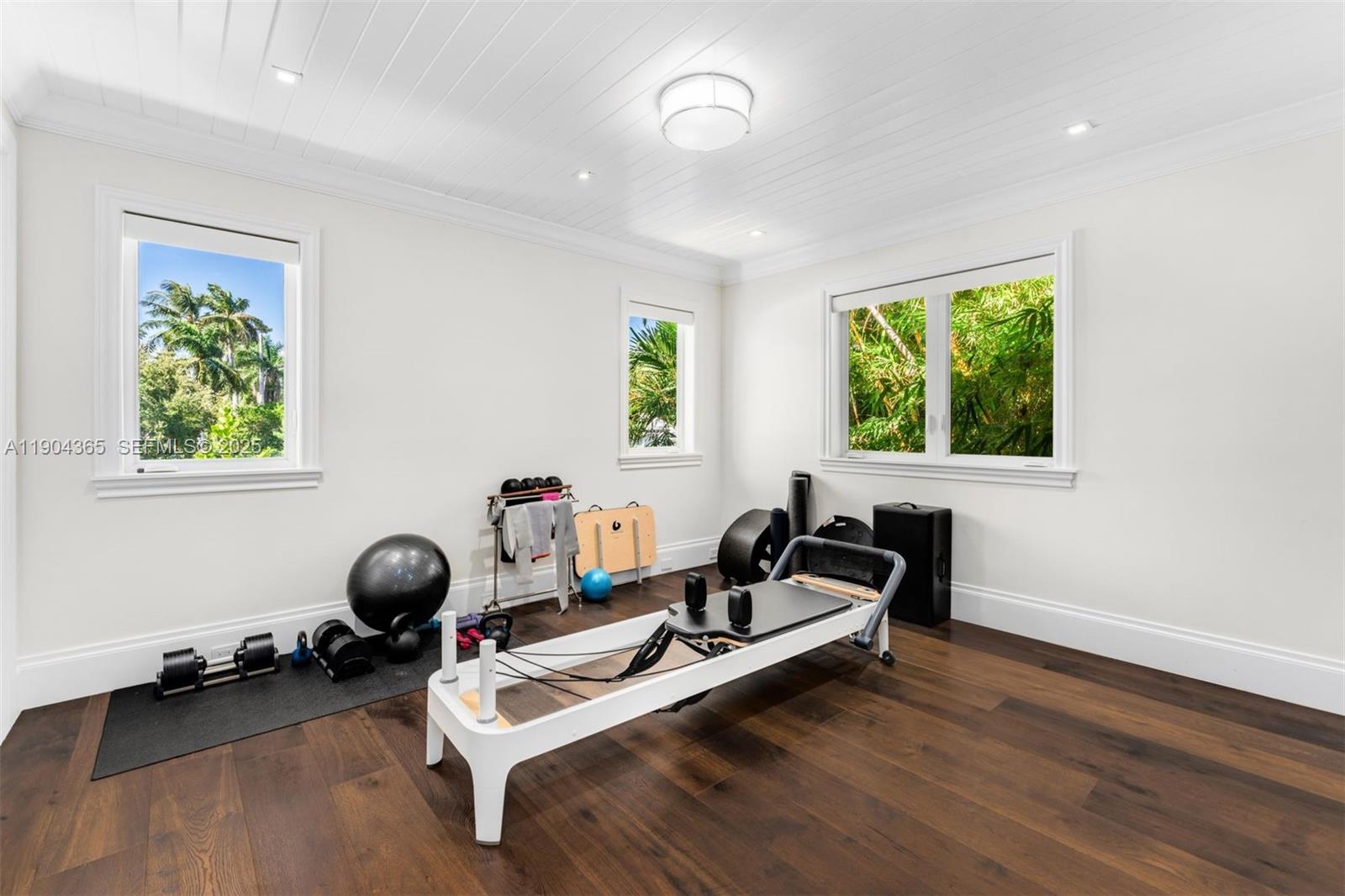 Miami Beach, Florida, 33140, United States, 4 Bedrooms Bedrooms, ,6 BathroomsBathrooms,Residential,For Sale,1992066