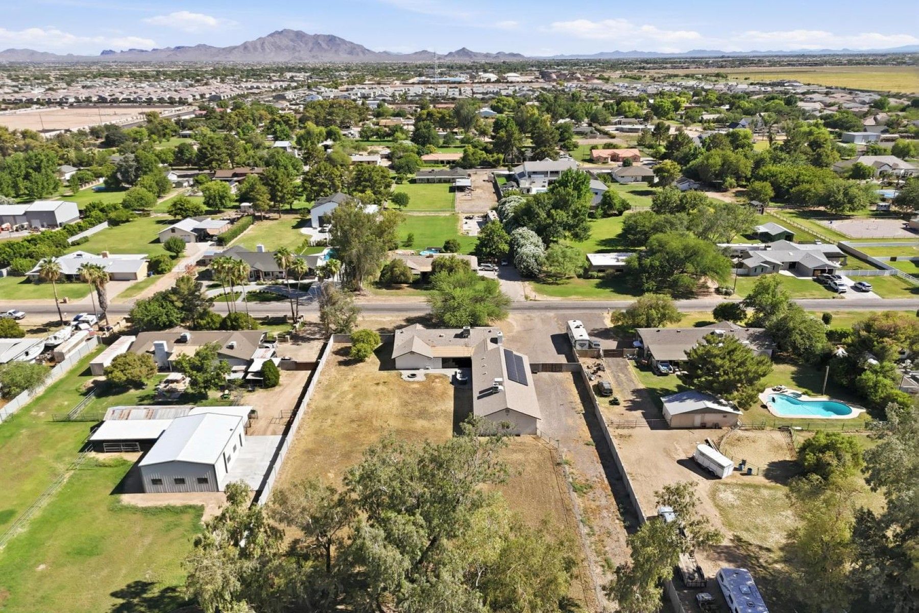  2266 E Willis Rd  Gilbert, AZ - 物件實景