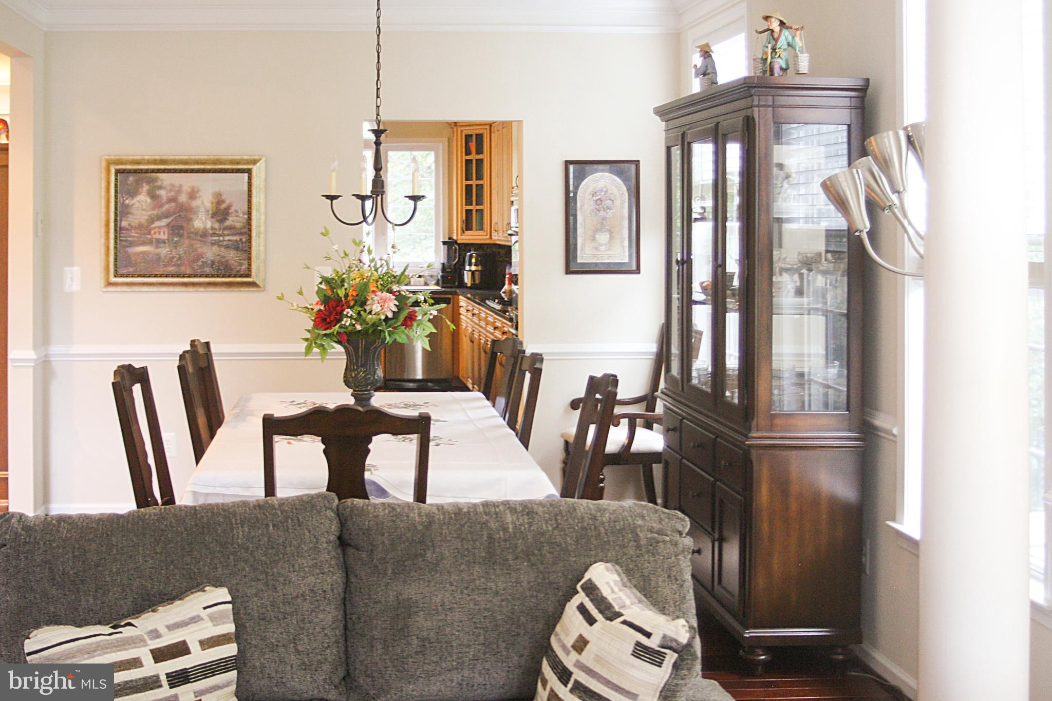 Winchester, Virginia, 22602, United States, 5 Bedrooms Bedrooms, ,5 BathroomsBathrooms,Residential,For Sale,1982956