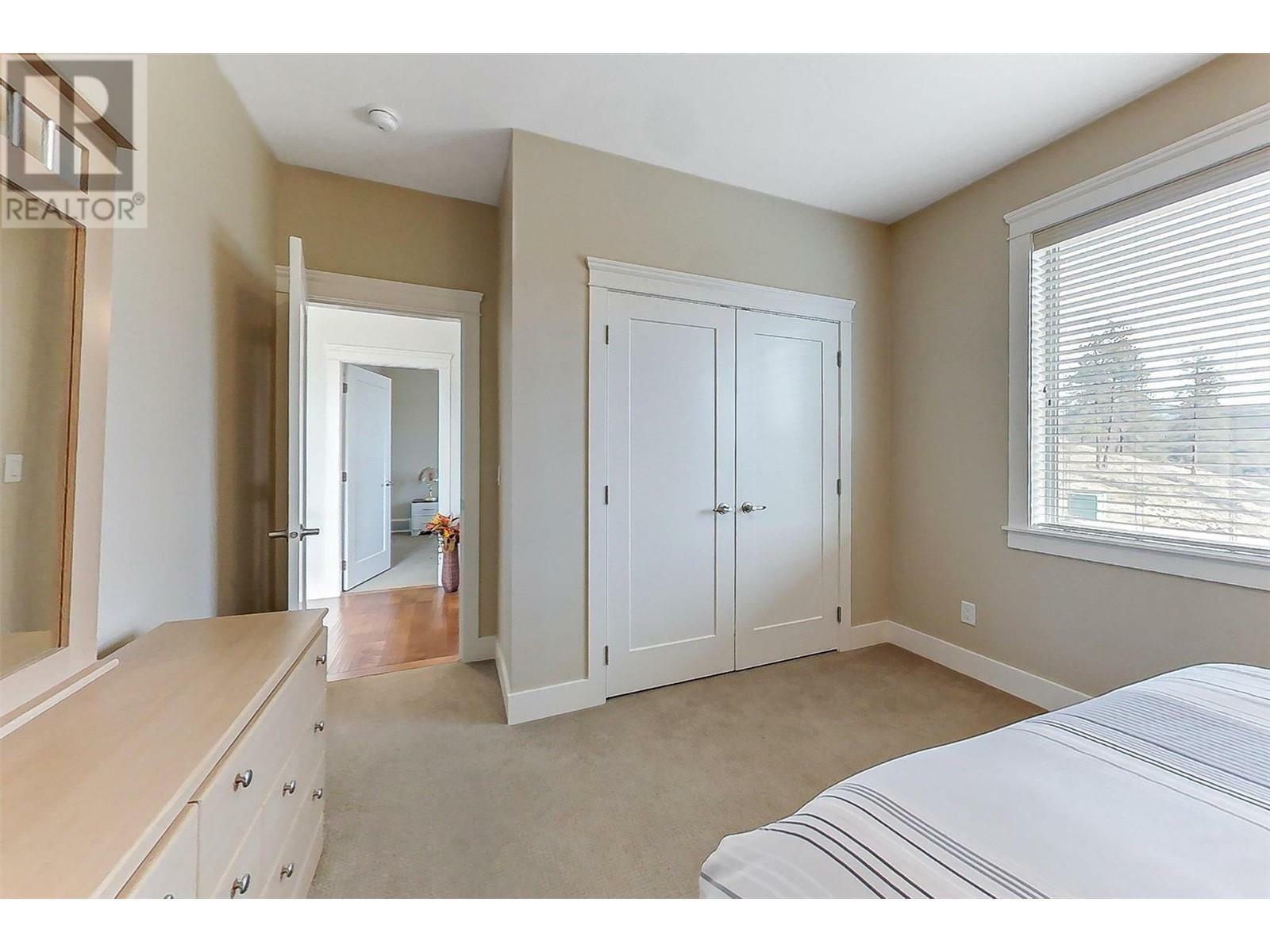 KELOWNA, British Columbia, V1V 2R1, CA, 4 Bedrooms Bedrooms, ,3 BathroomsBathrooms,Residential,For Sale,1839022