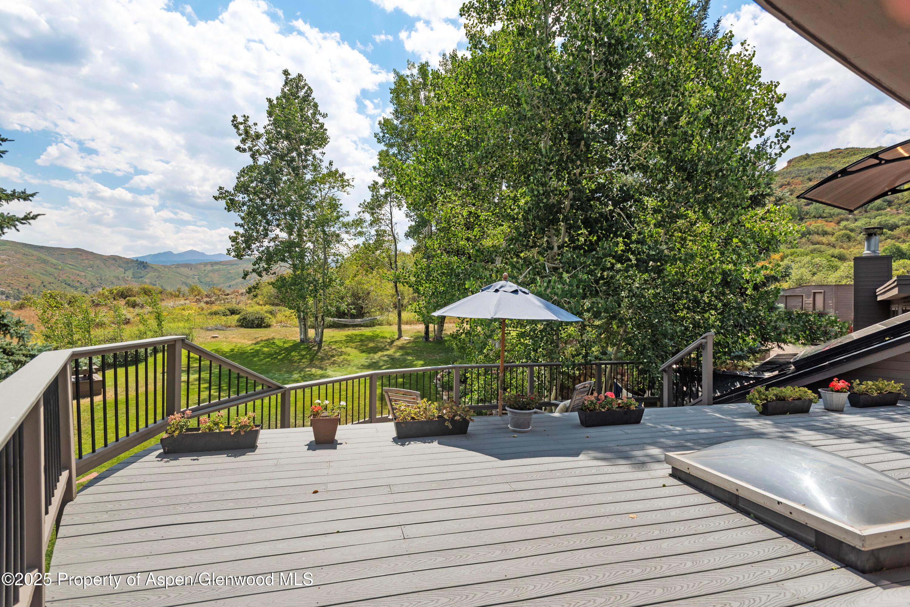 Aspen, Colorado, 81611, United States, 3 Bedrooms Bedrooms, ,4 BathroomsBathrooms,Residential,For Sale,1932450