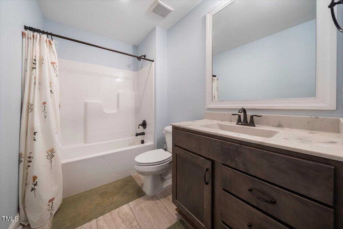 Youngsville, North Carolina, 27596, United States, 4 Bedrooms Bedrooms, ,3 BathroomsBathrooms,Residential,For Sale,1973877