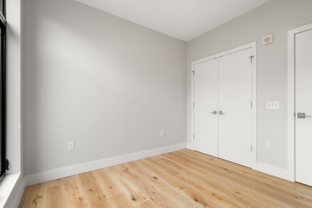 Boston, Massachusetts, 02135, United States, 2 Bedrooms Bedrooms, ,2 BathroomsBathrooms,Residential,For Sale,1817908