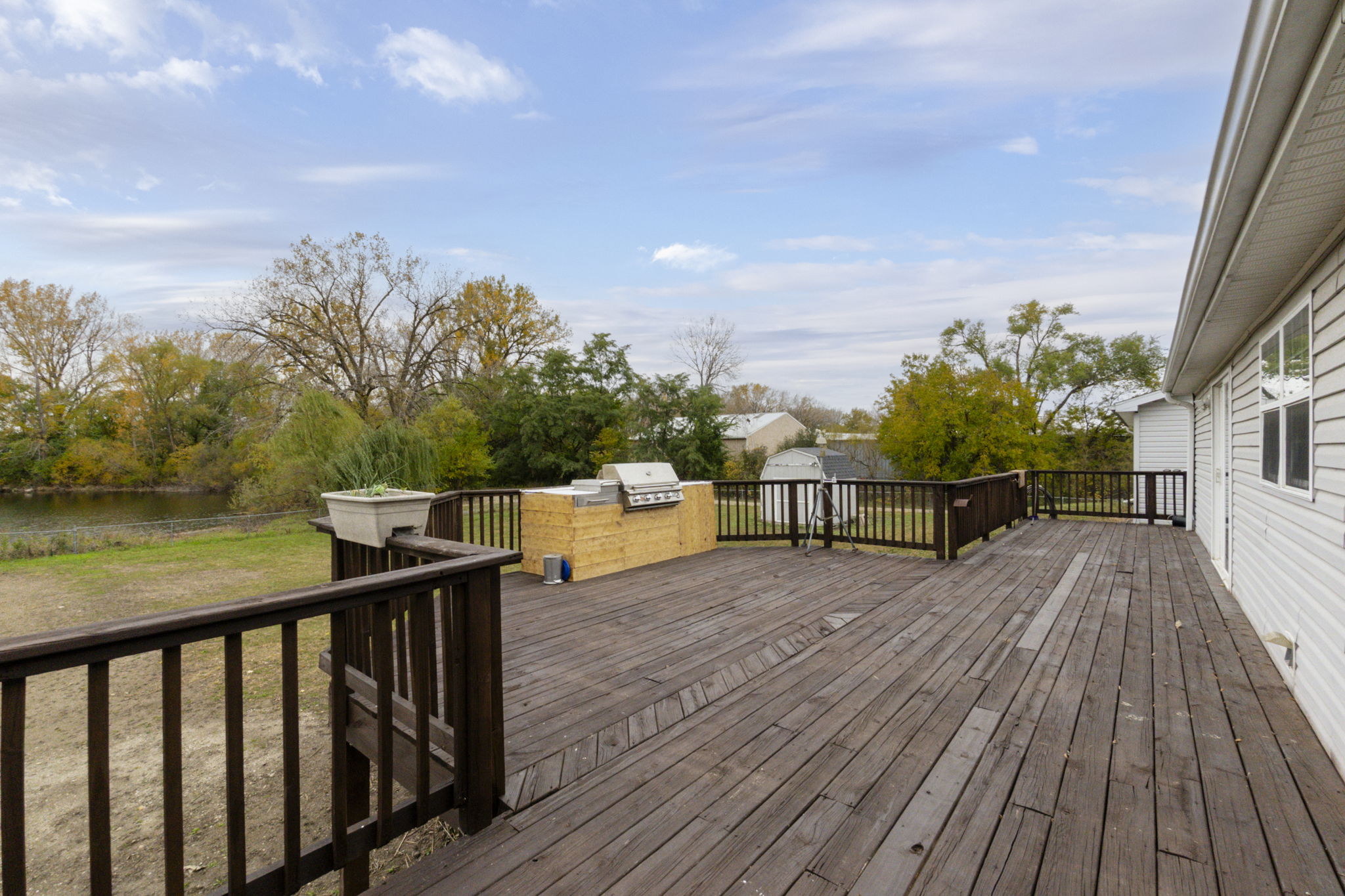 Clear Lake, Iowa, 50428, United States, 5 Bedrooms Bedrooms, ,3 BathroomsBathrooms,Residential,For Sale,1982765