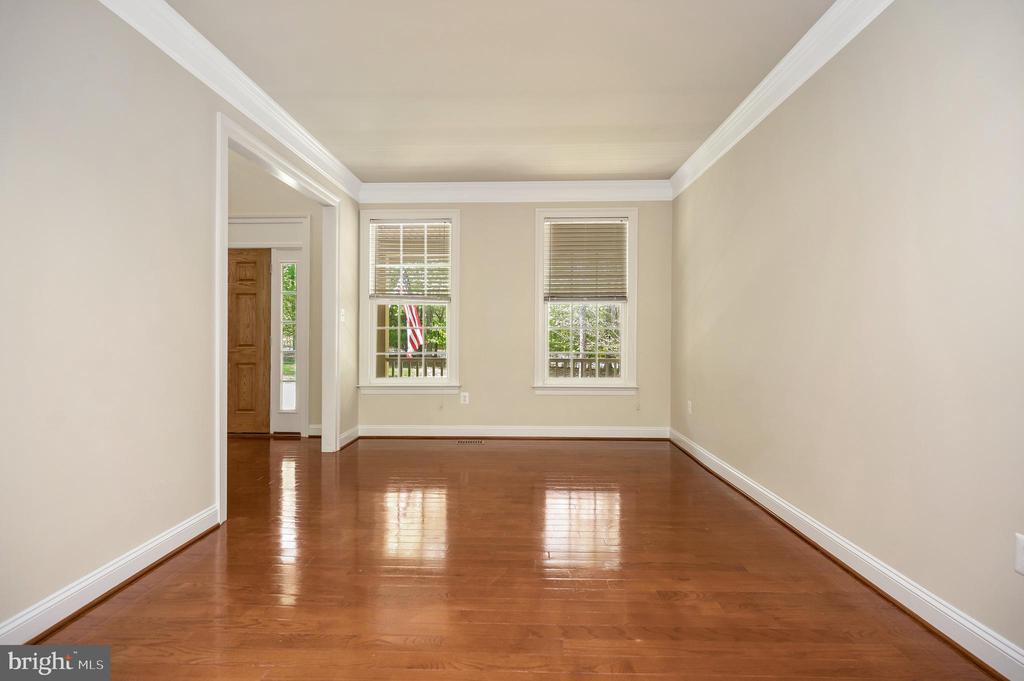 Stafford, Virginia, 22554, United States, 5 Bedrooms Bedrooms, ,5 BathroomsBathrooms,Residential,For Sale,2047982