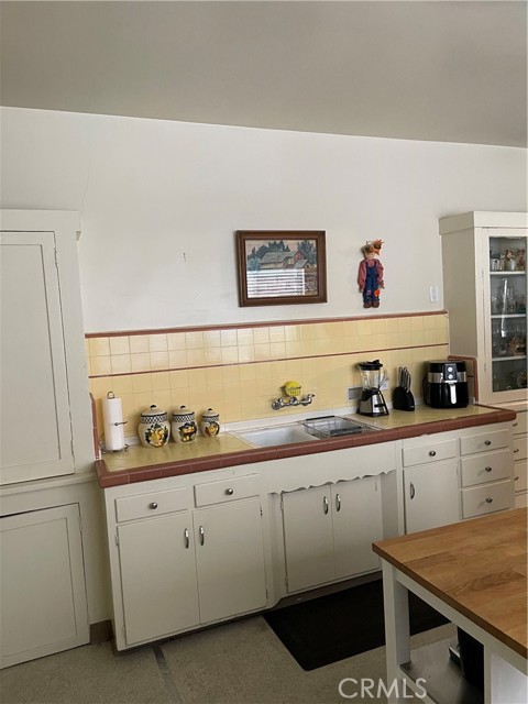 Los Angeles, California, 90031, United States, 4 Bedrooms Bedrooms, ,Residential,For Sale,1983517