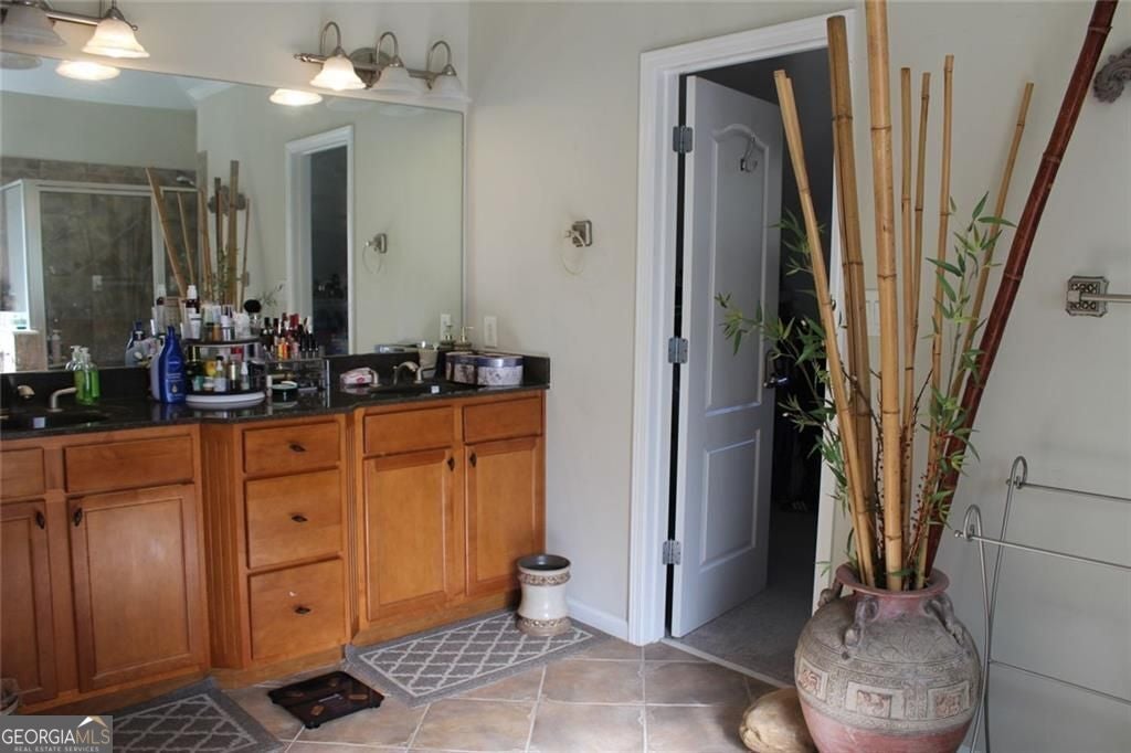 Dacula, Georgia, 30019, United States, 5 Bedrooms Bedrooms, ,4 BathroomsBathrooms,Residential,For Sale,1990551