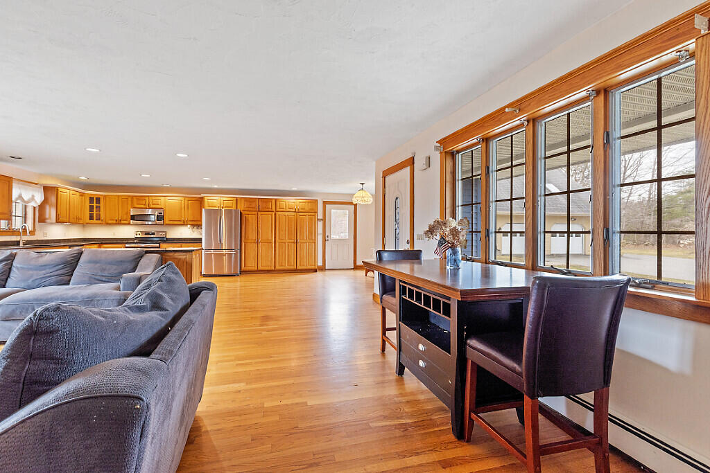 China, Maine, 04358, United States, 6 Bedrooms Bedrooms, ,3 BathroomsBathrooms,Residential,For Sale,1898689