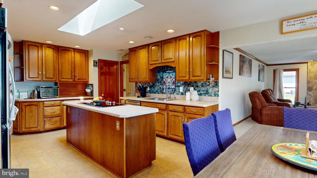 Lumberton, New Jersey, 08048, United States, 5 Bedrooms Bedrooms, ,4 BathroomsBathrooms,Residential,For Sale,2030815