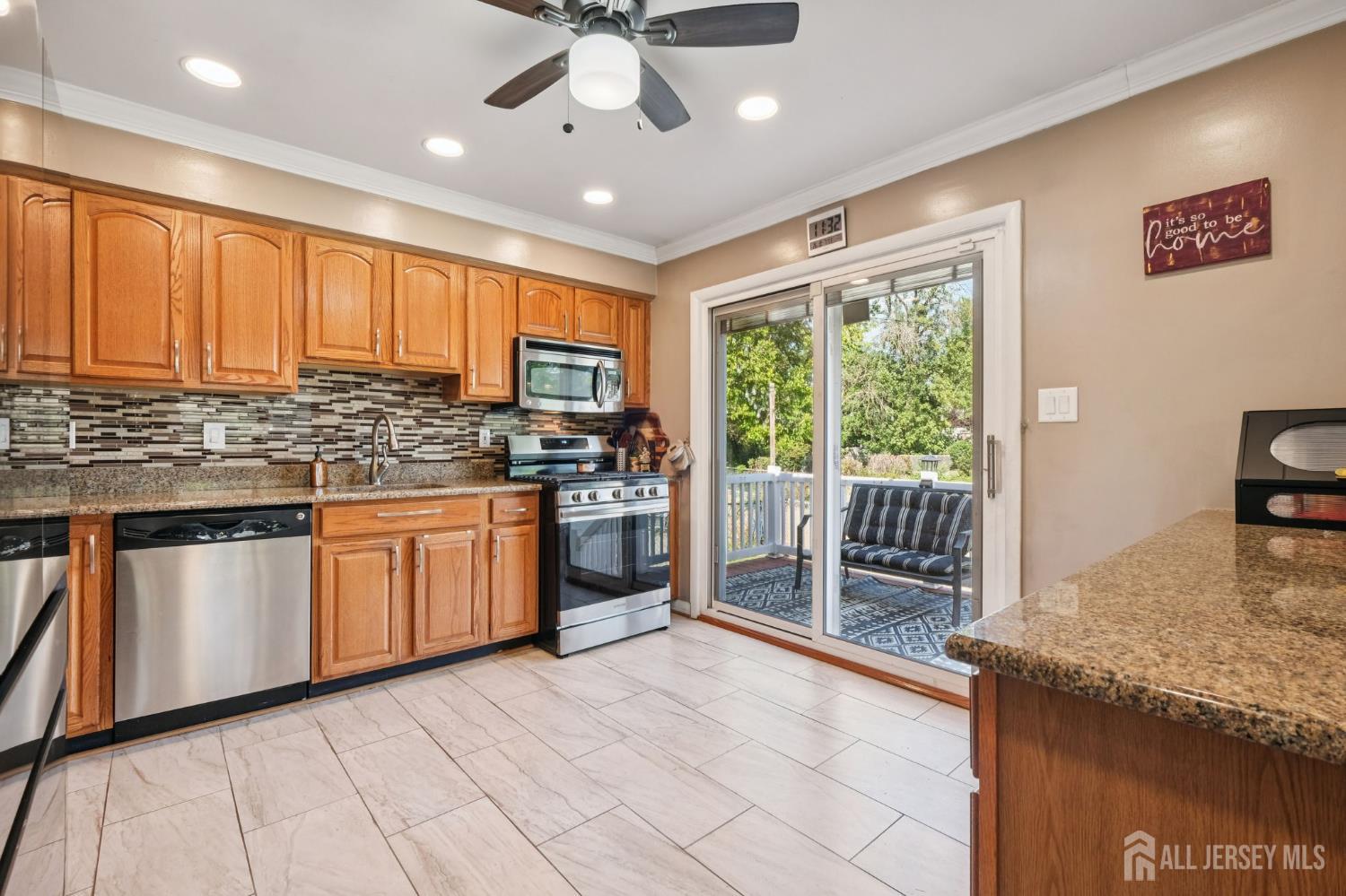 Woodbridge Proper, New Jersey, 07095, United States, 3 Bedrooms Bedrooms, ,3 BathroomsBathrooms,Residential,For Sale,1997367