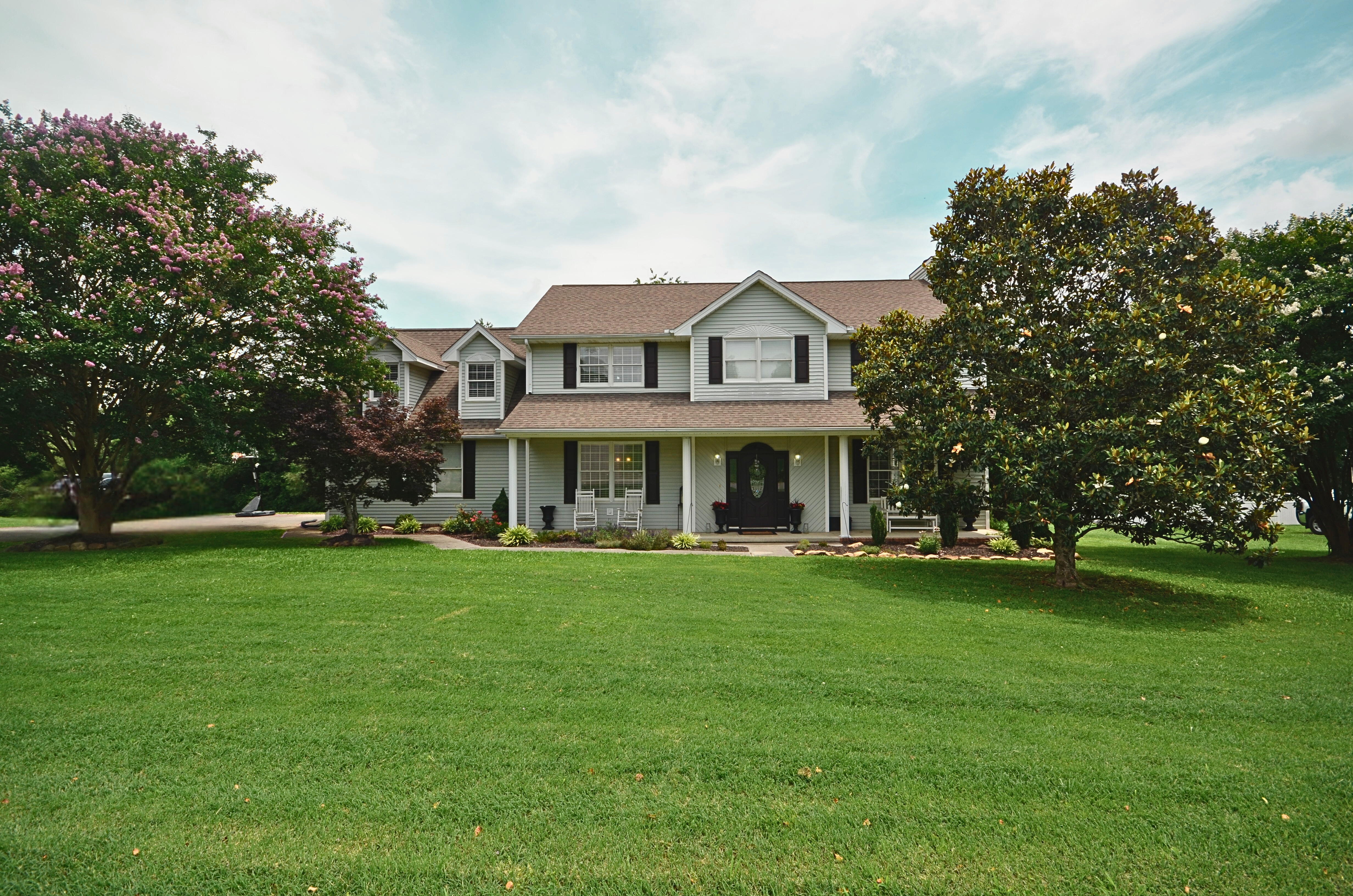 Kodak, Tennessee, 37764, United States, 4 Bedrooms Bedrooms, ,3 BathroomsBathrooms,Residential,For Sale,1887737