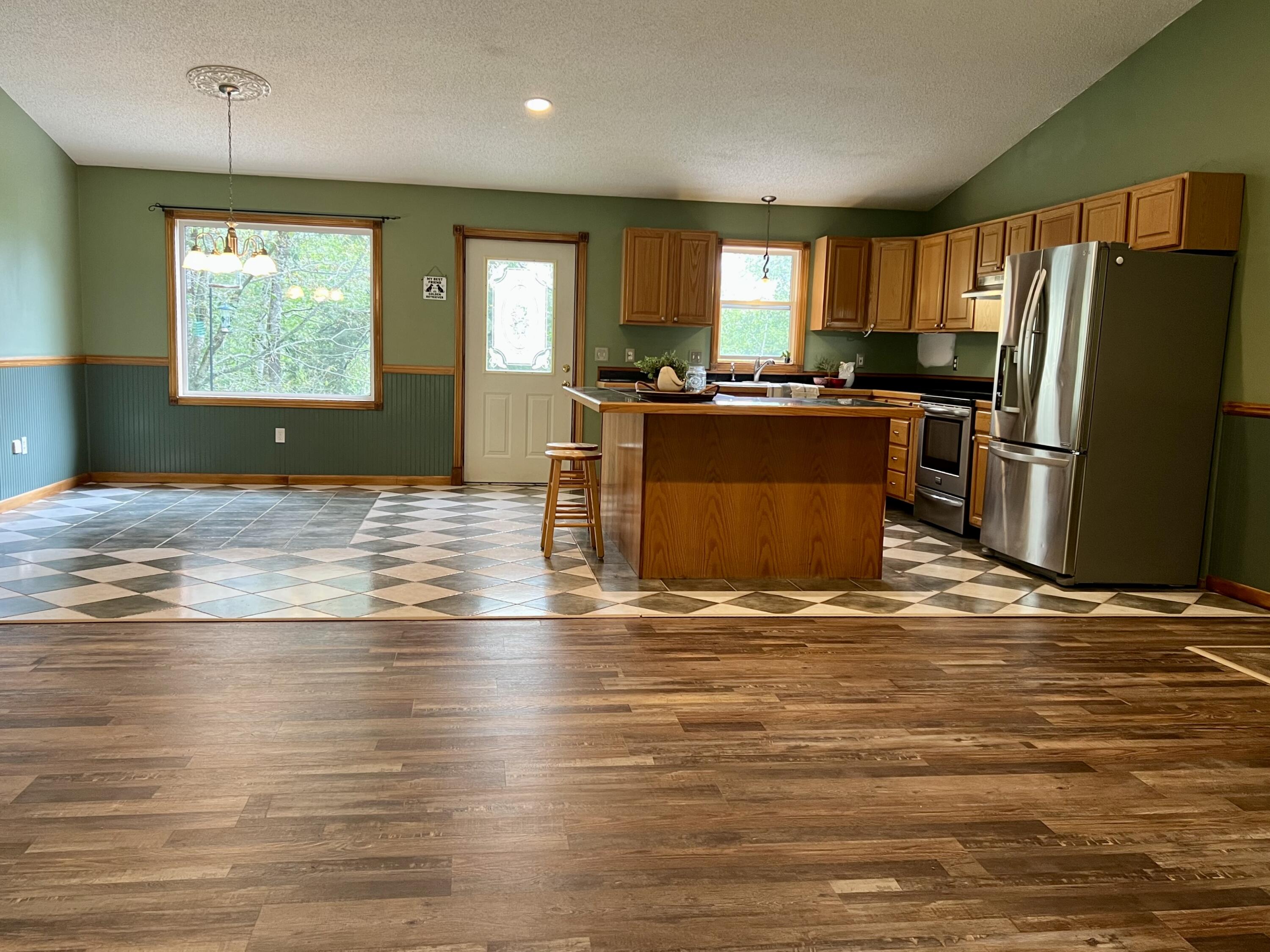 Hope, Maine, 04847, United States, 3 Bedrooms Bedrooms, ,3 BathroomsBathrooms,Residential,For Sale,1938811